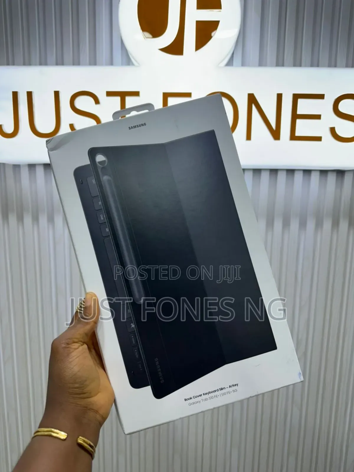 Samsung Galaxy Tab S10 Fe Plus Book Cover Keyboard Slim - Black