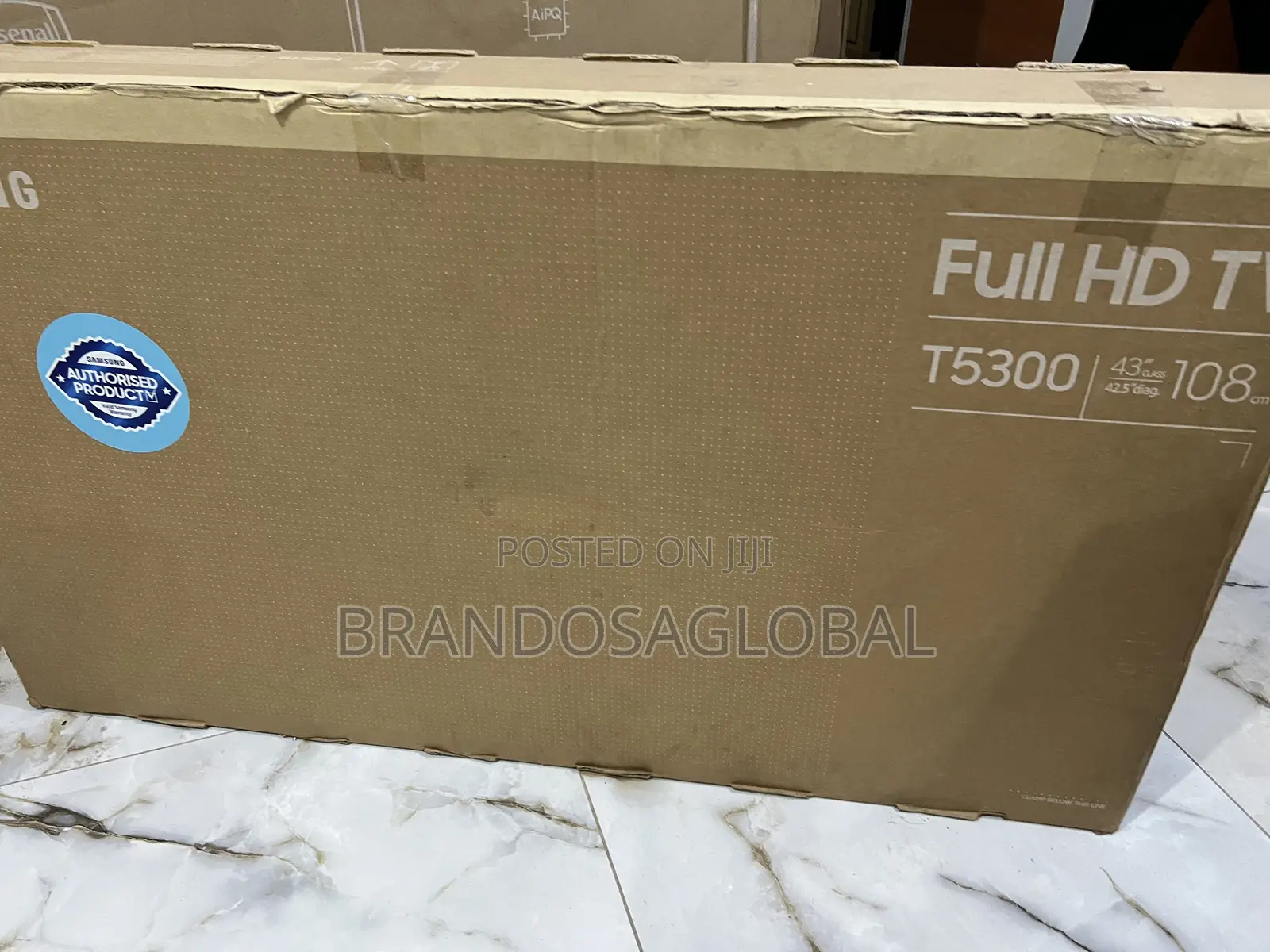 Samsung 43" Smart Tv With Netflix, Youtube, and Usb Playback