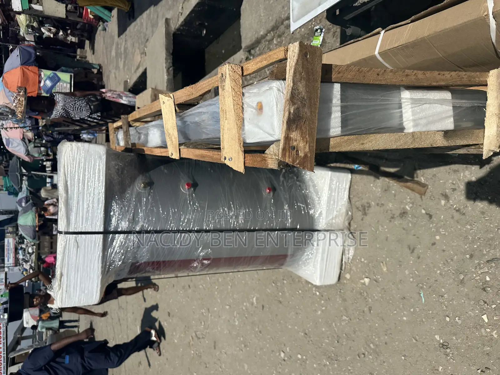 Ariston Solar Water Heater 200liters