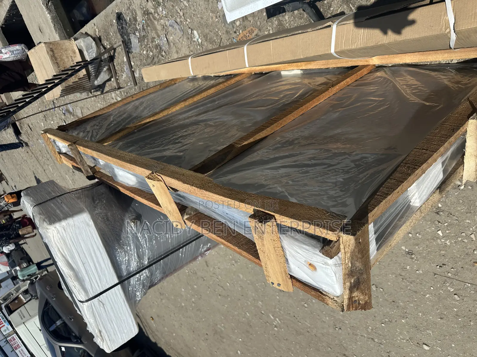Ariston Solar Water Heater 200liters