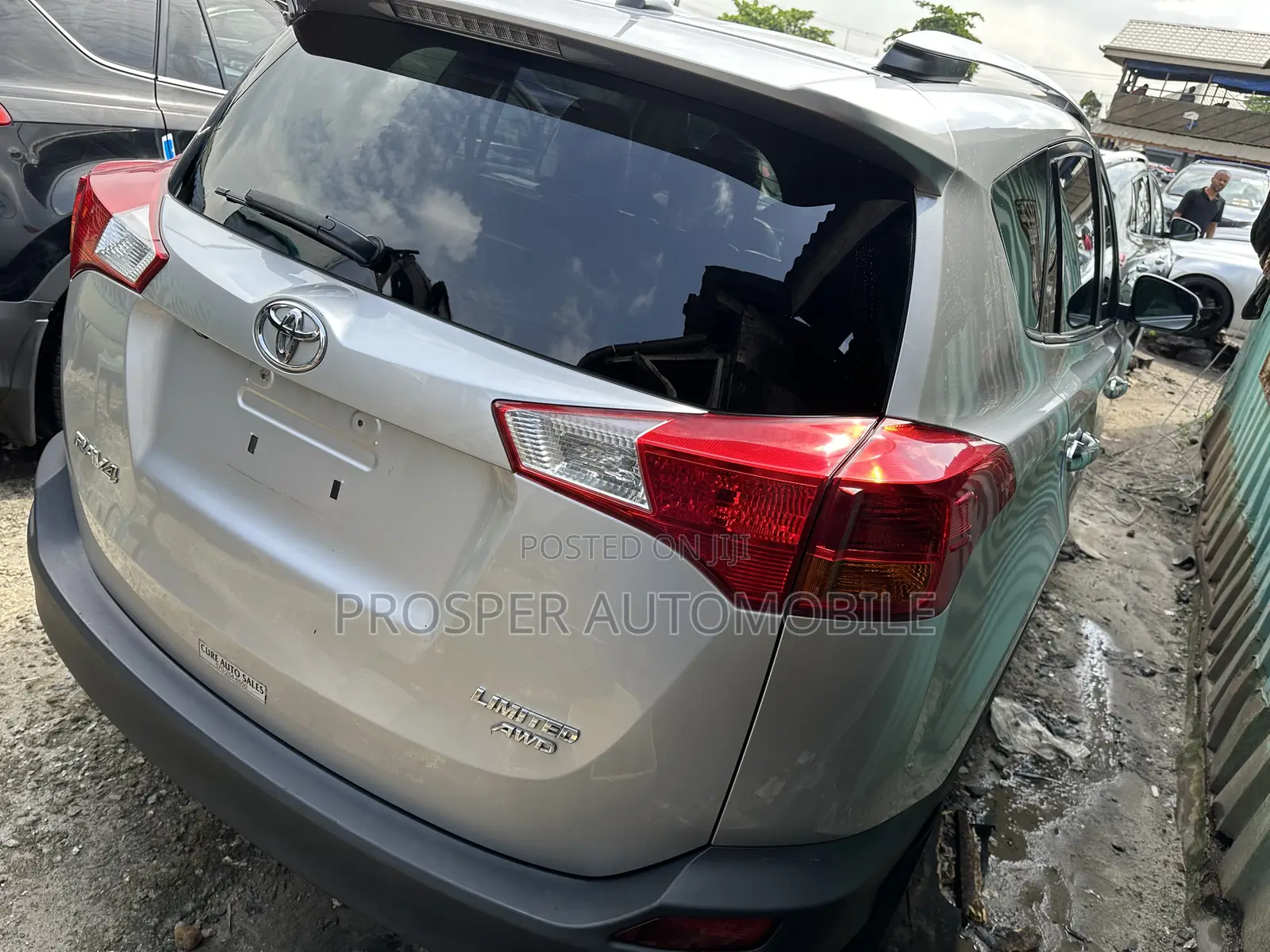 Toyota RAV4 Limited 4dr SUV AWD (2.5L 4cyl 6A) 2014 Silver
