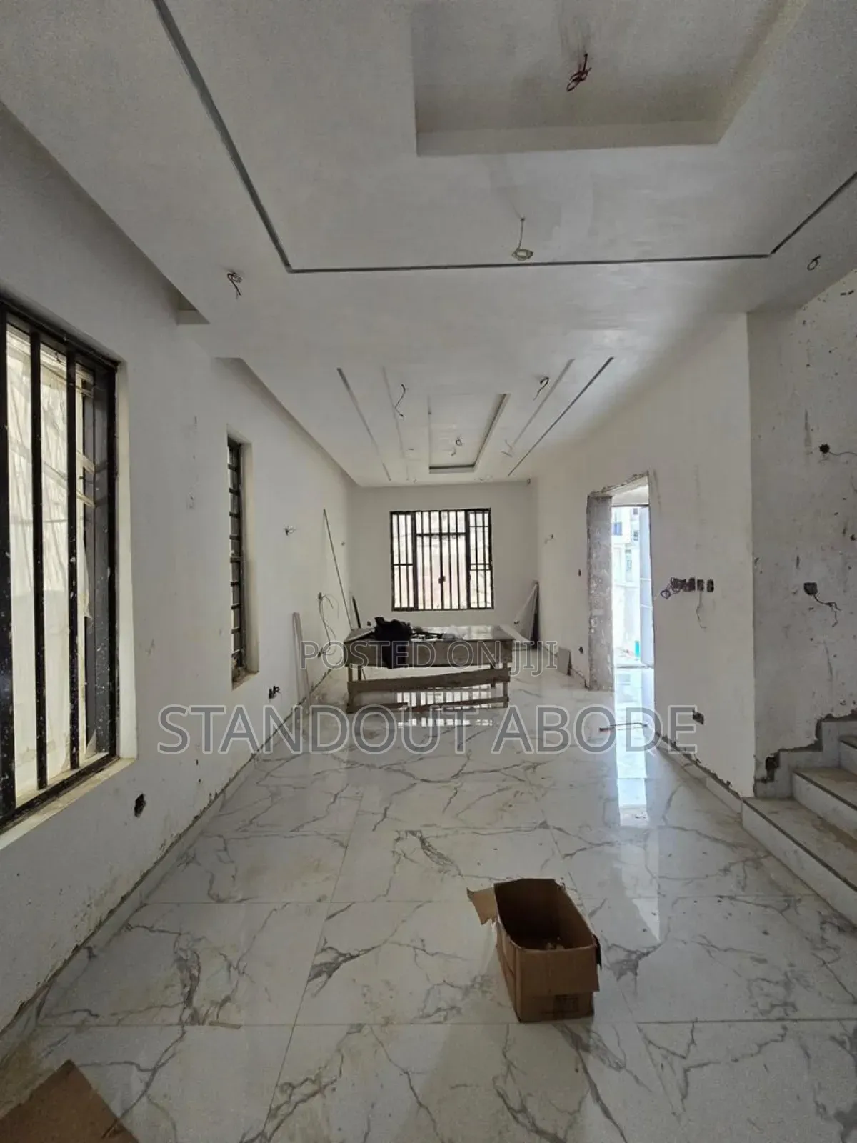5bdrm Duplex in Inside An Estate, Ikeja for sale