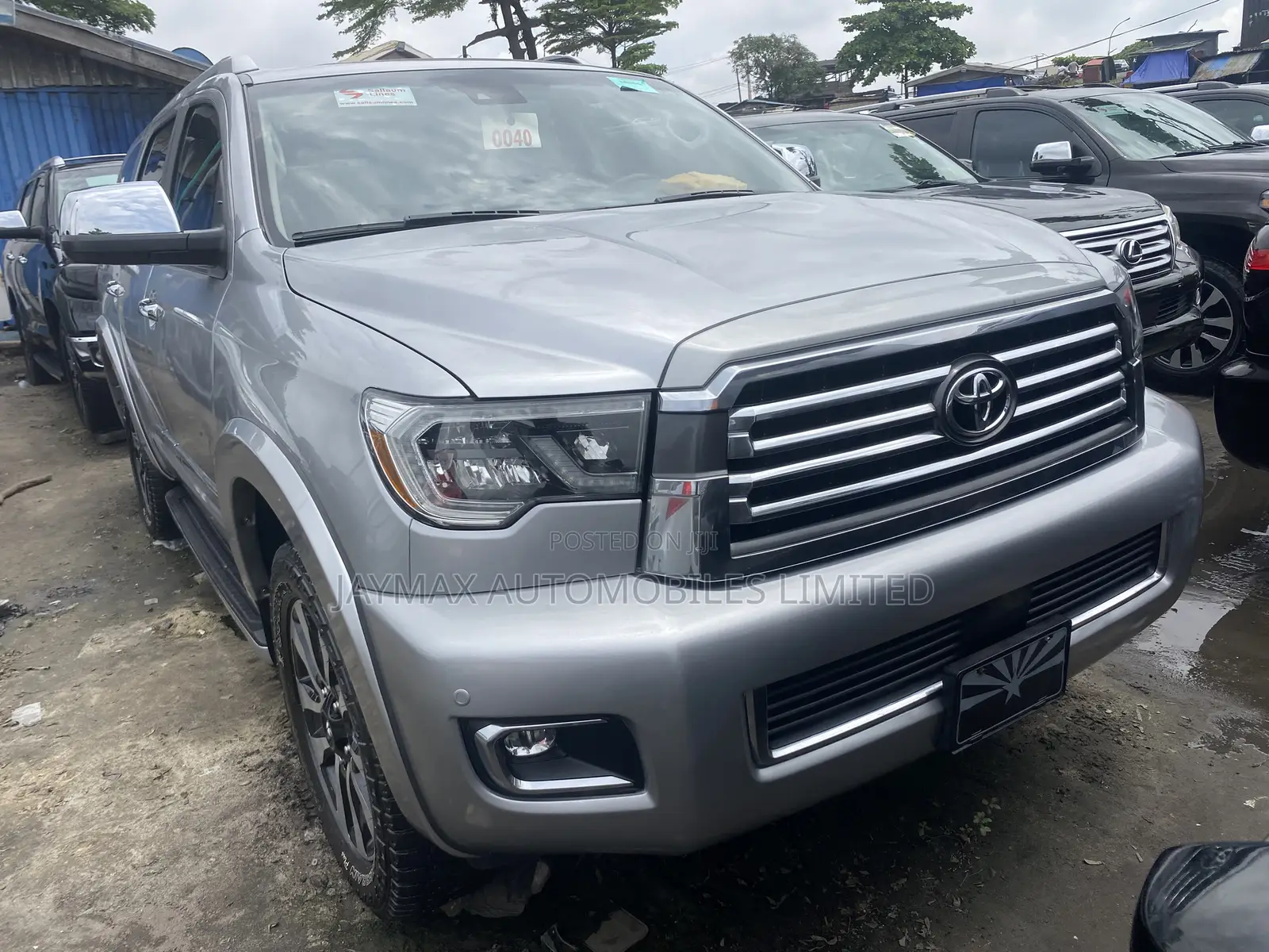 Toyota Sequoia Platinum 4x4 2018 Silver