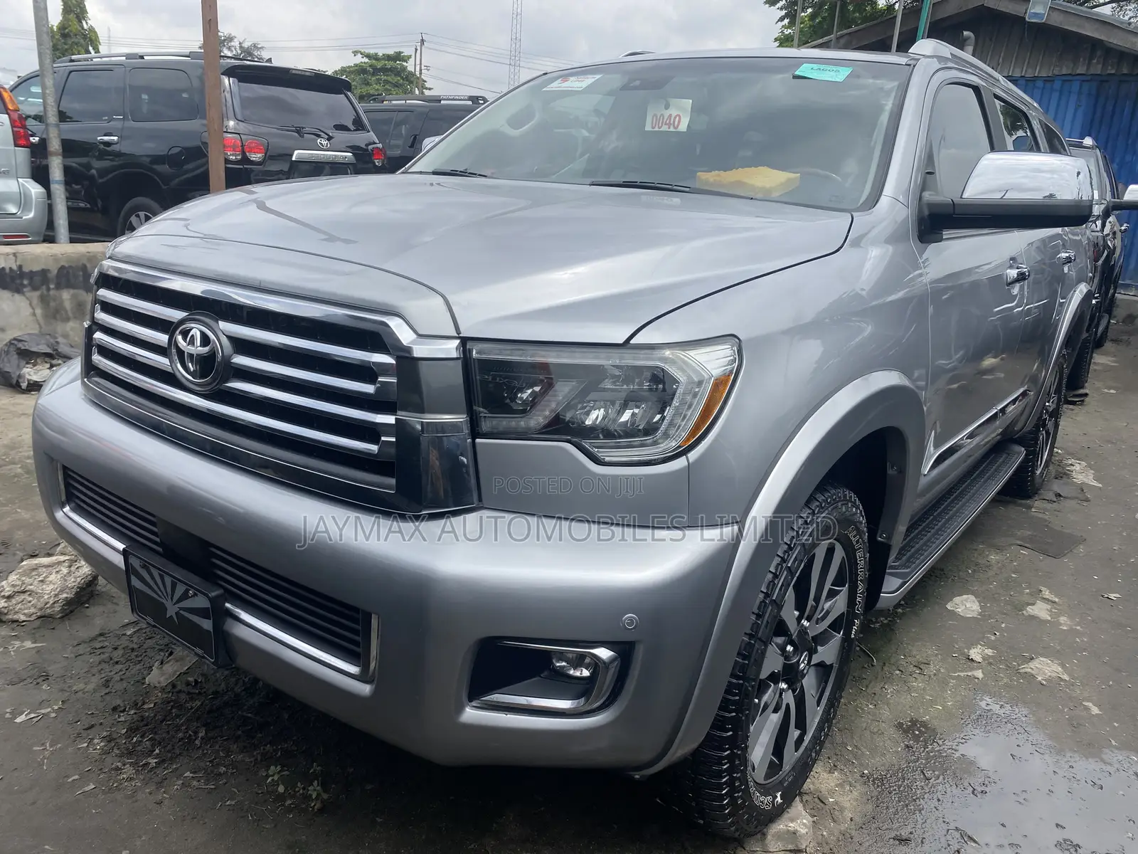 Toyota Sequoia Platinum 4x4 2018 Silver