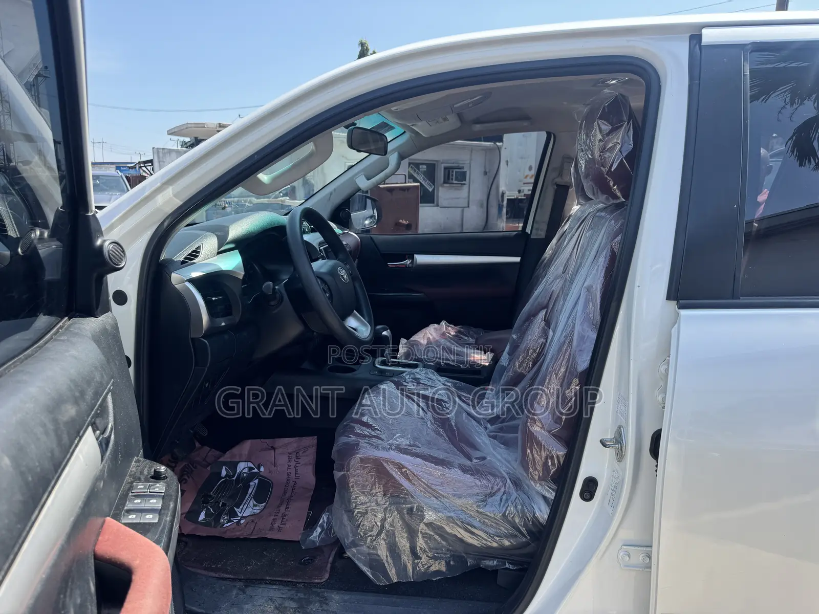 Toyota Hilux Rugged X 4x4 2019 White