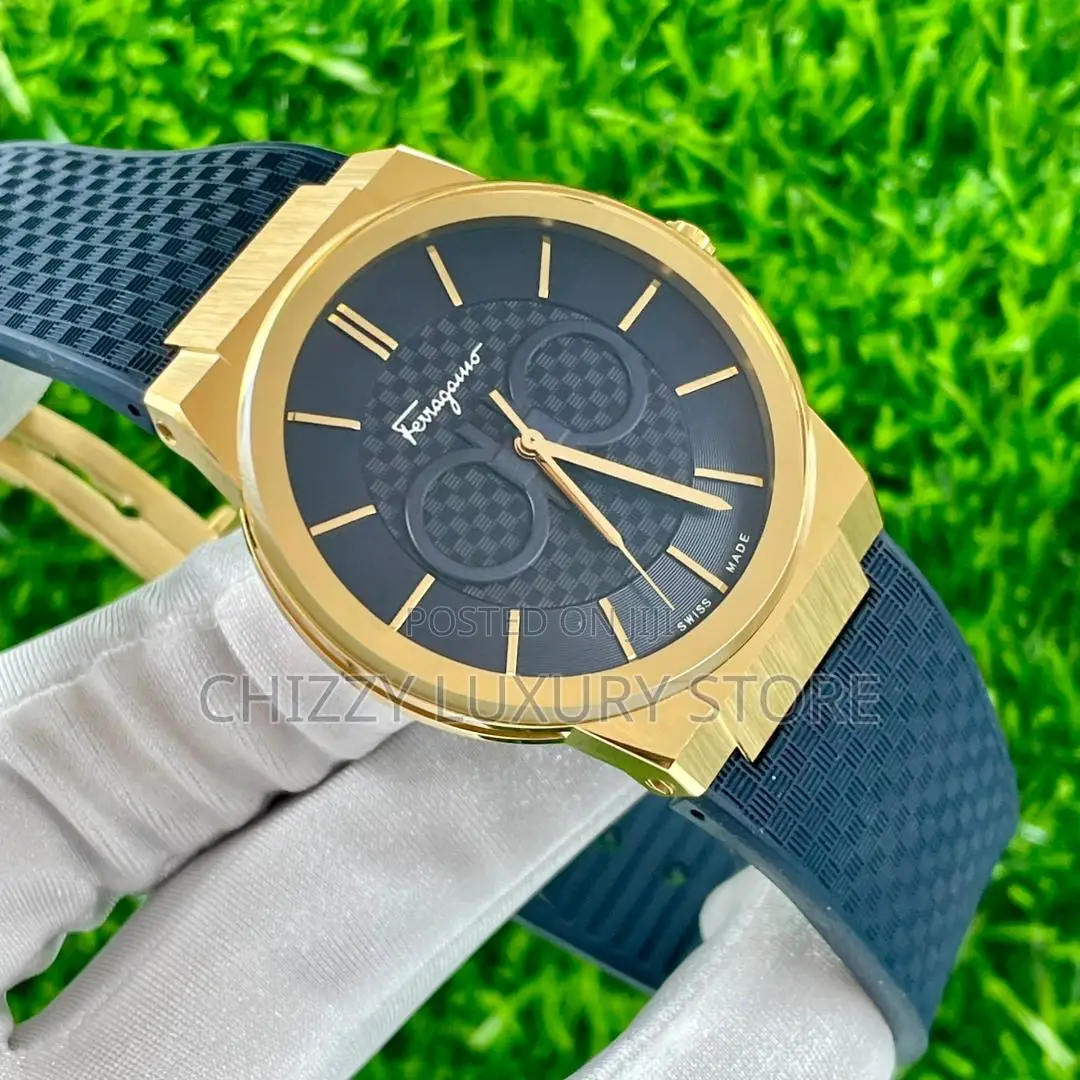 Ferragamo Quality Luxury Men Rubber Strap Wristwatch