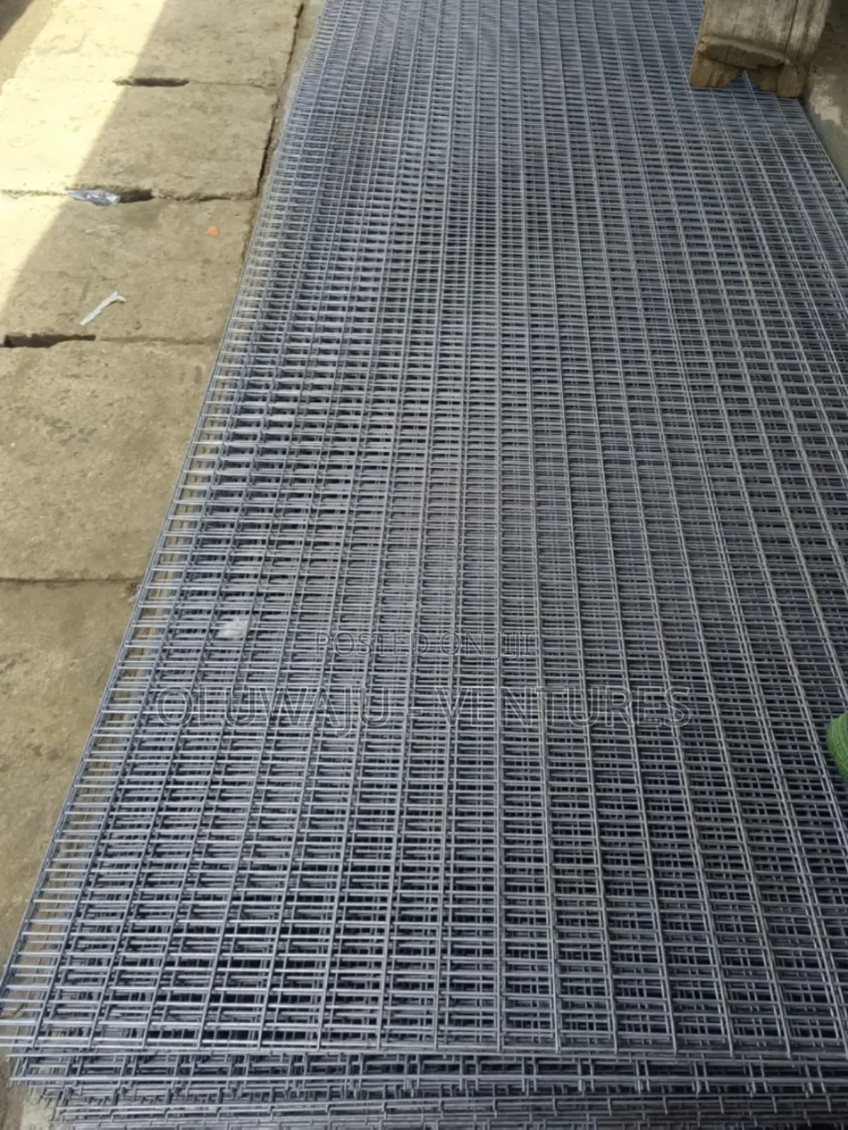 Galvanized Mesh 2” X 1” 4ft X 12ft
( 2mm /3mm* / 4mm )