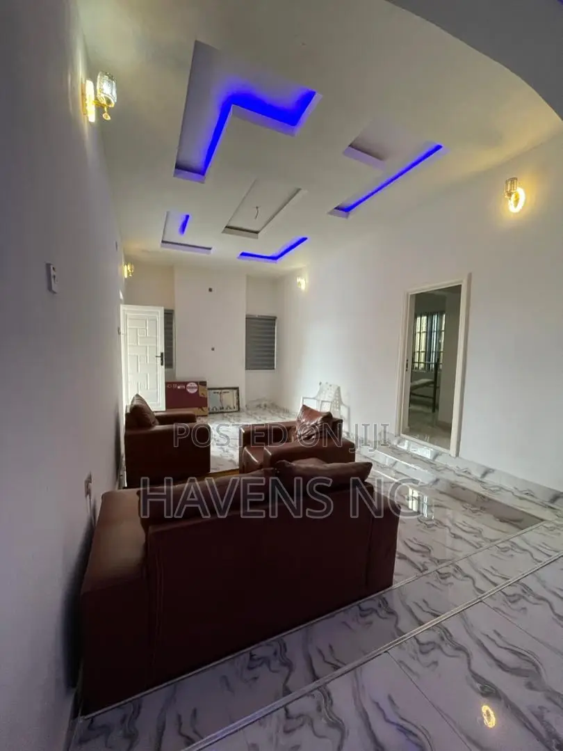 4bdrm Bungalow in Obio-Akpor for sale