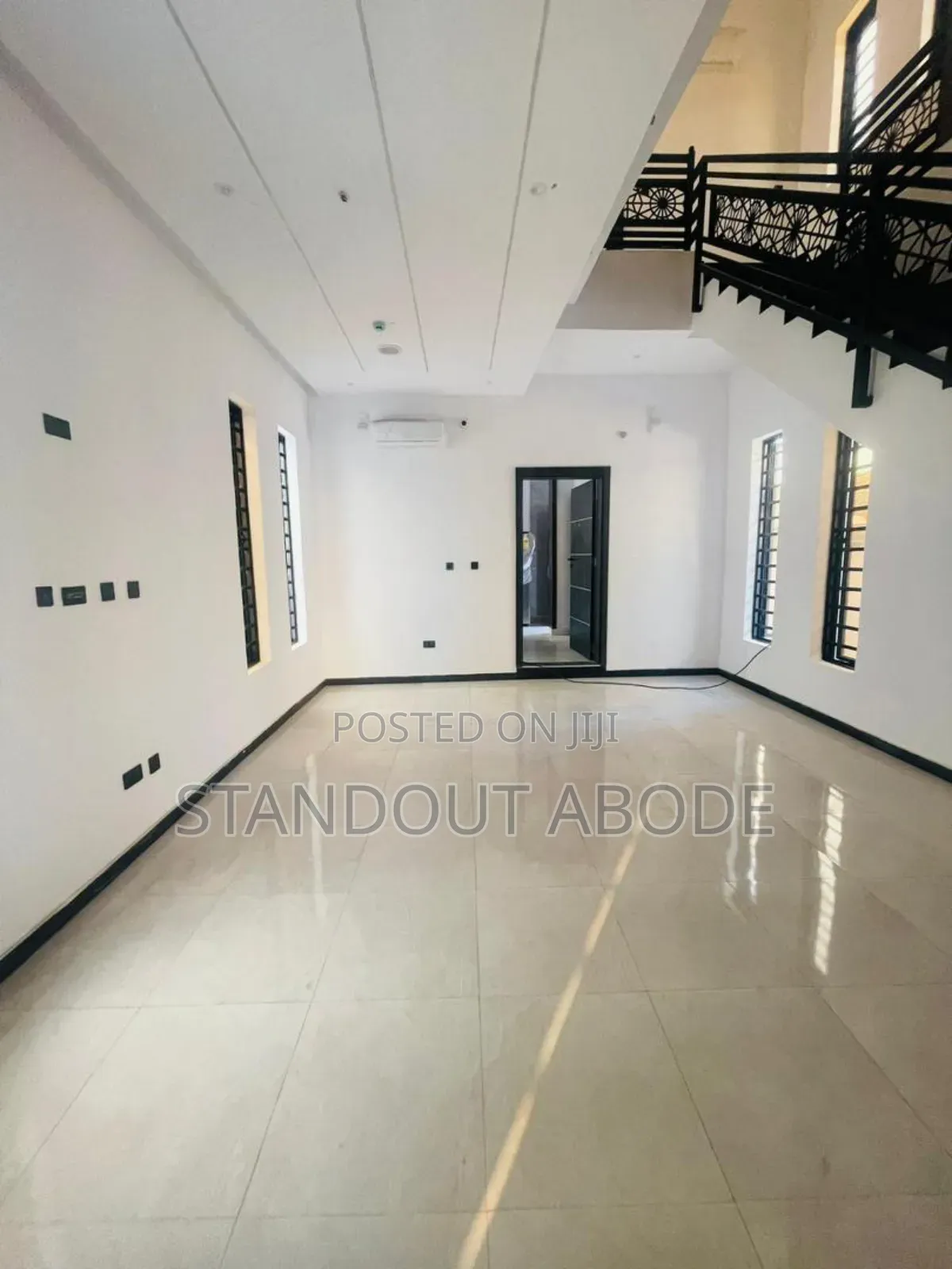 5bdrm Duplex in Inside A Gated, Omole Phase 2 for sale