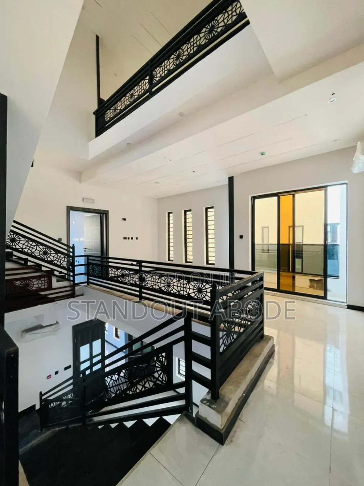 5bdrm Duplex in Inside A Gated, Omole Phase 2 for sale