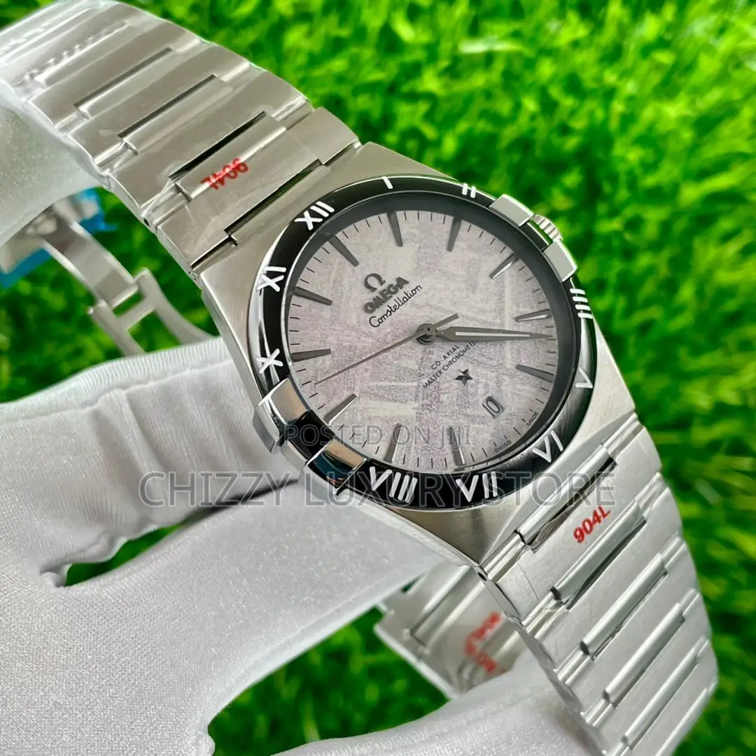Omega Quality Luxury Men Chain Strap Wristwatch