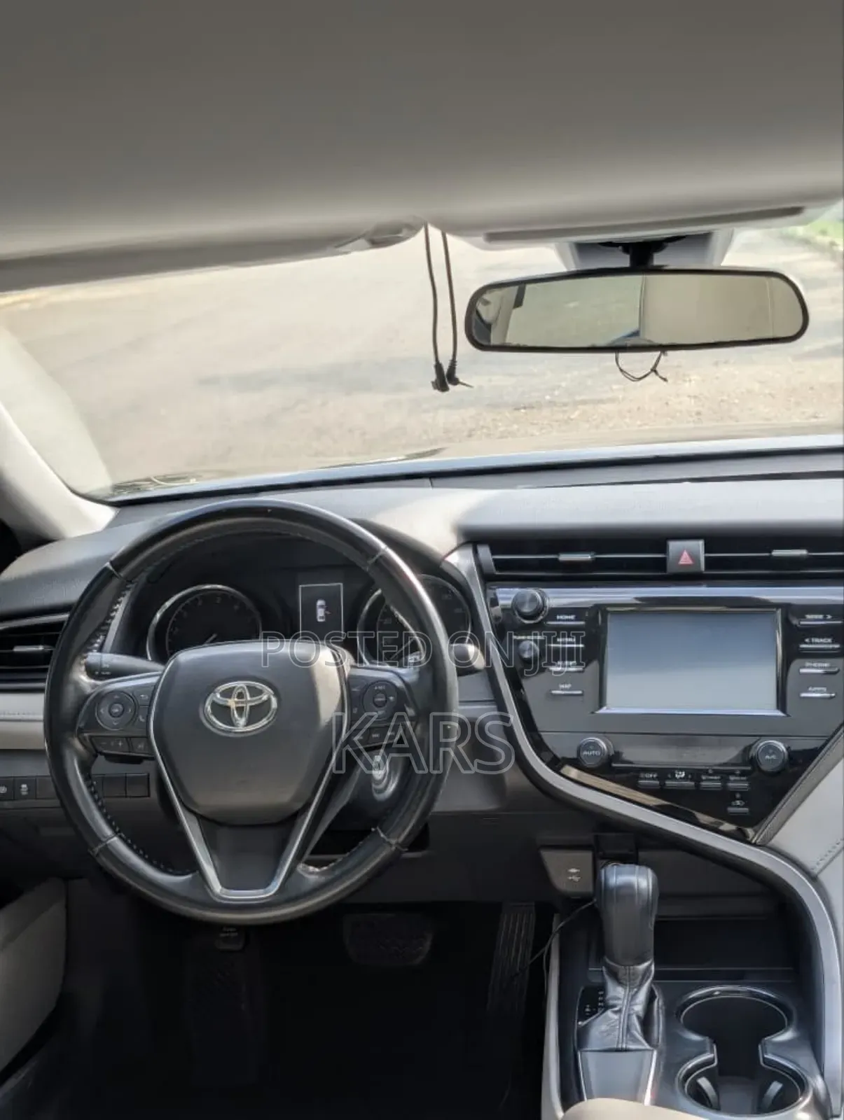 Toyota Camry 2019 Green