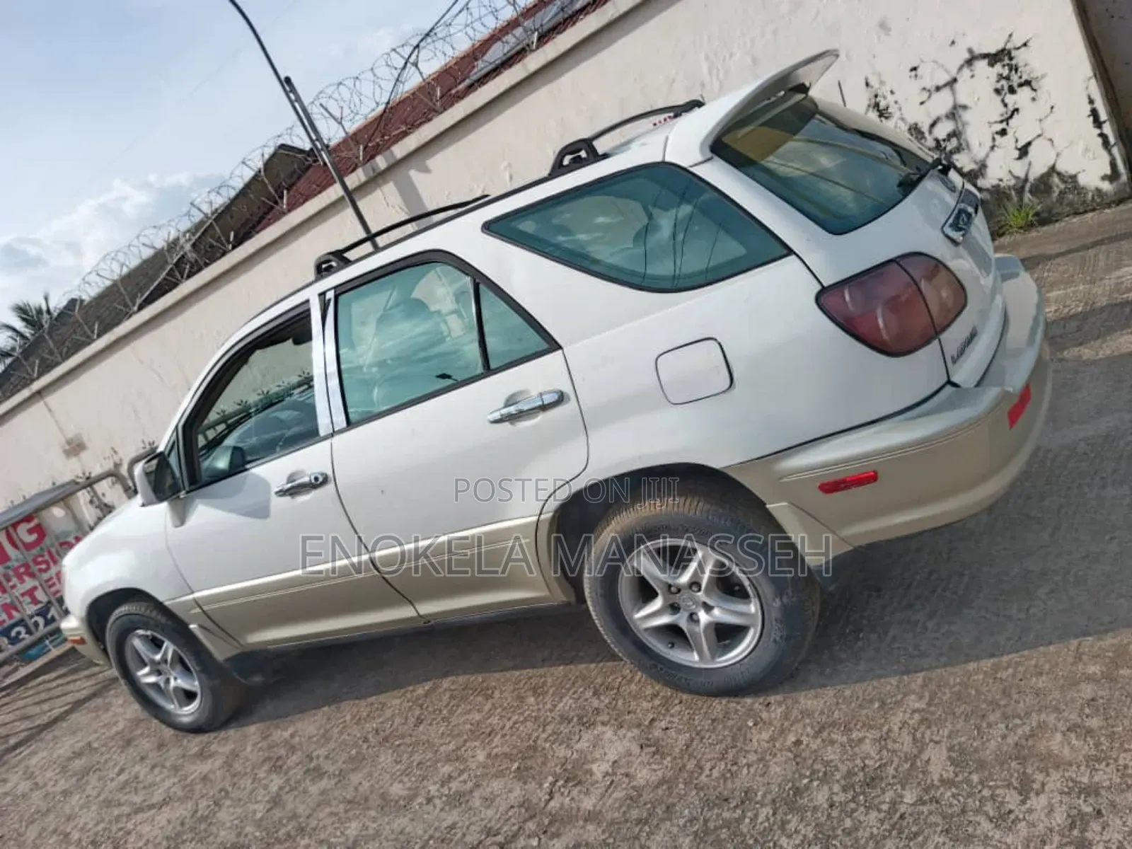 Lexus RX 300 2WD 2000 White