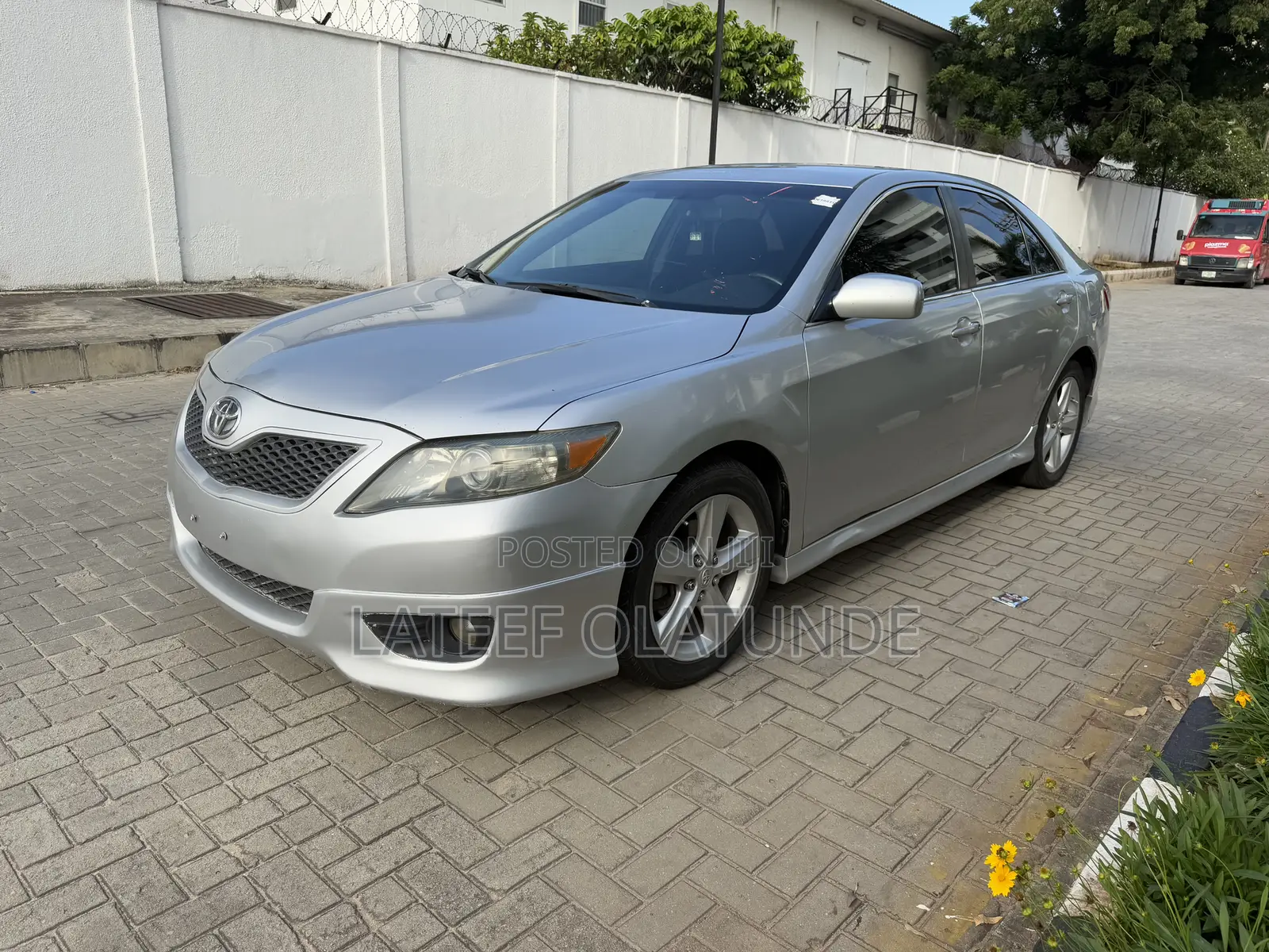 Toyota Camry SE 4dr Sedan (2.5L 4cyl 6AM) 2010 Silver