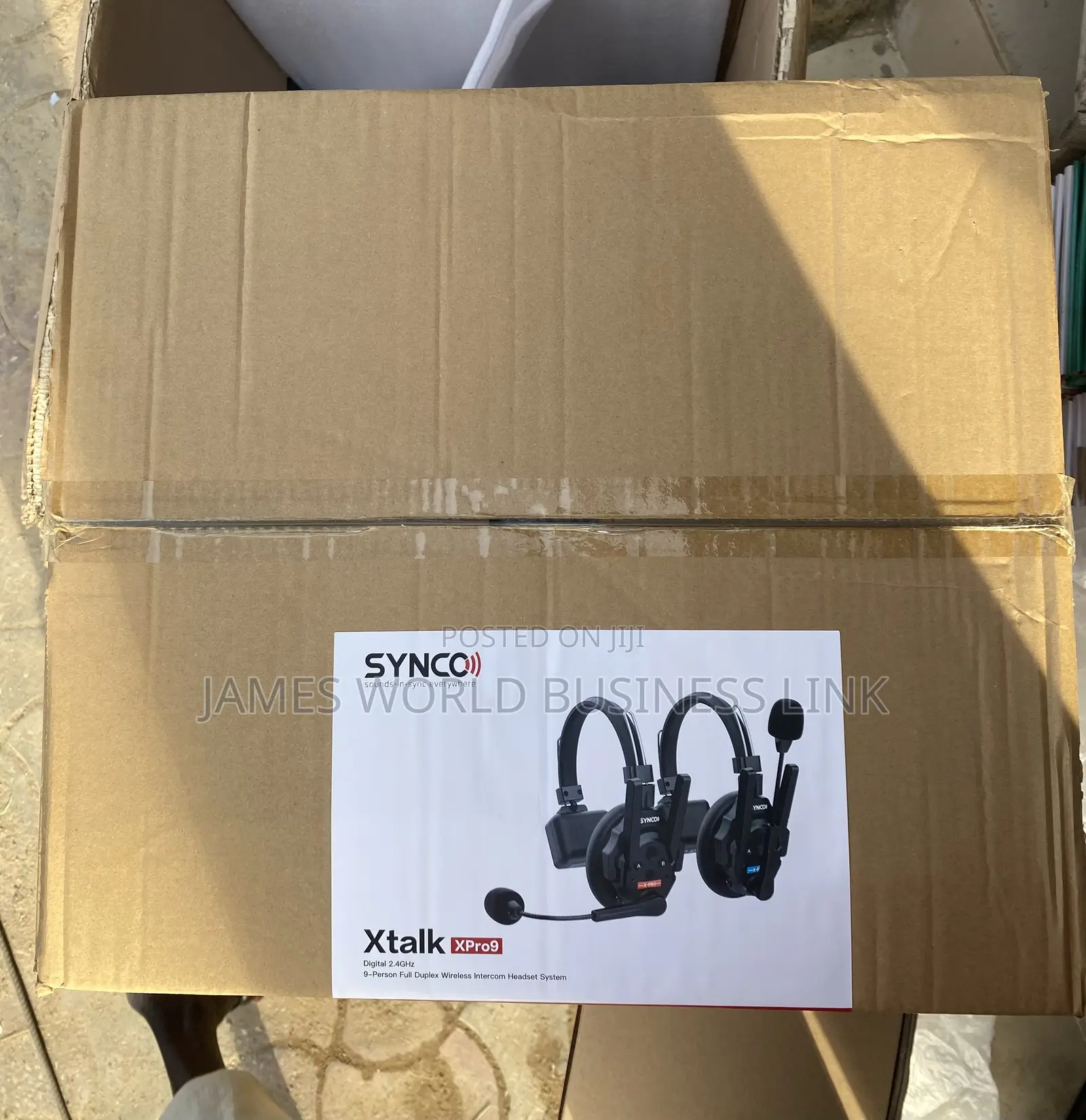 Synco Xtalk Xpro9 Wireless Intercom System With 9 Single-ear Headsets