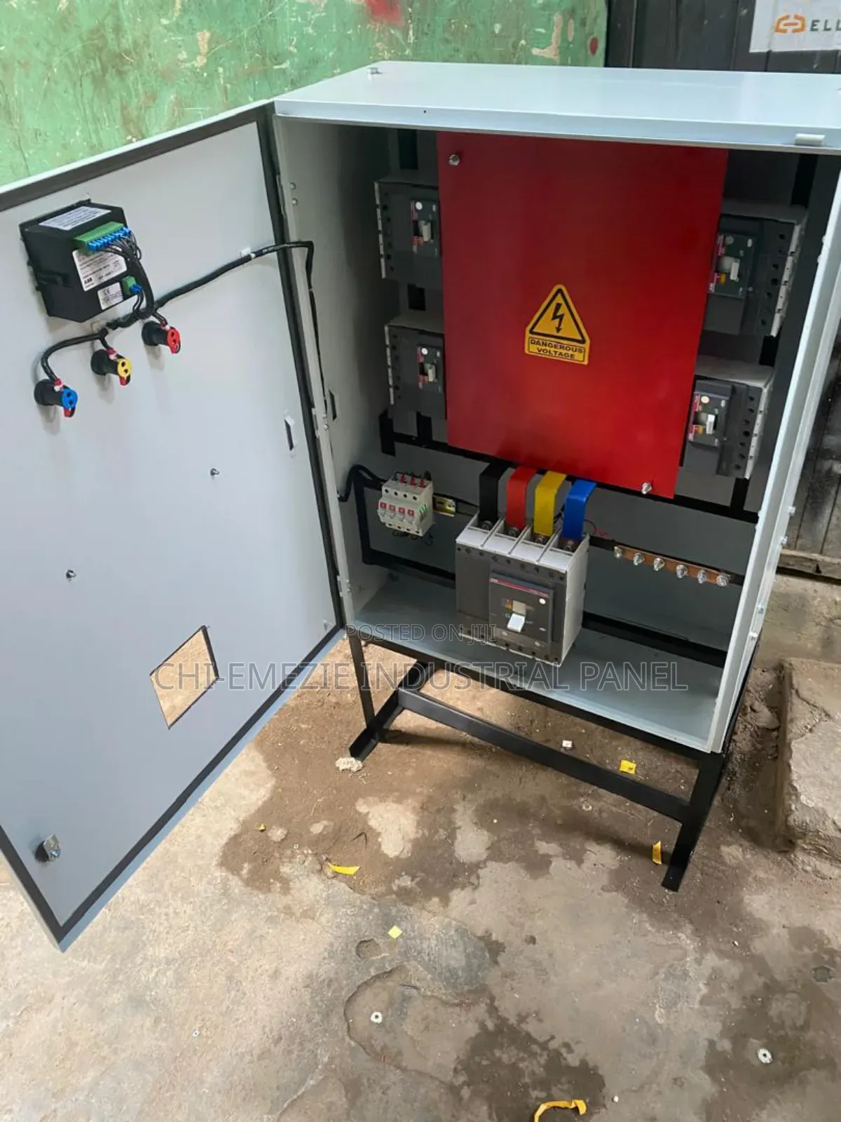 Lv Panel 400amps Incomer 250amps 4 Outgoing
