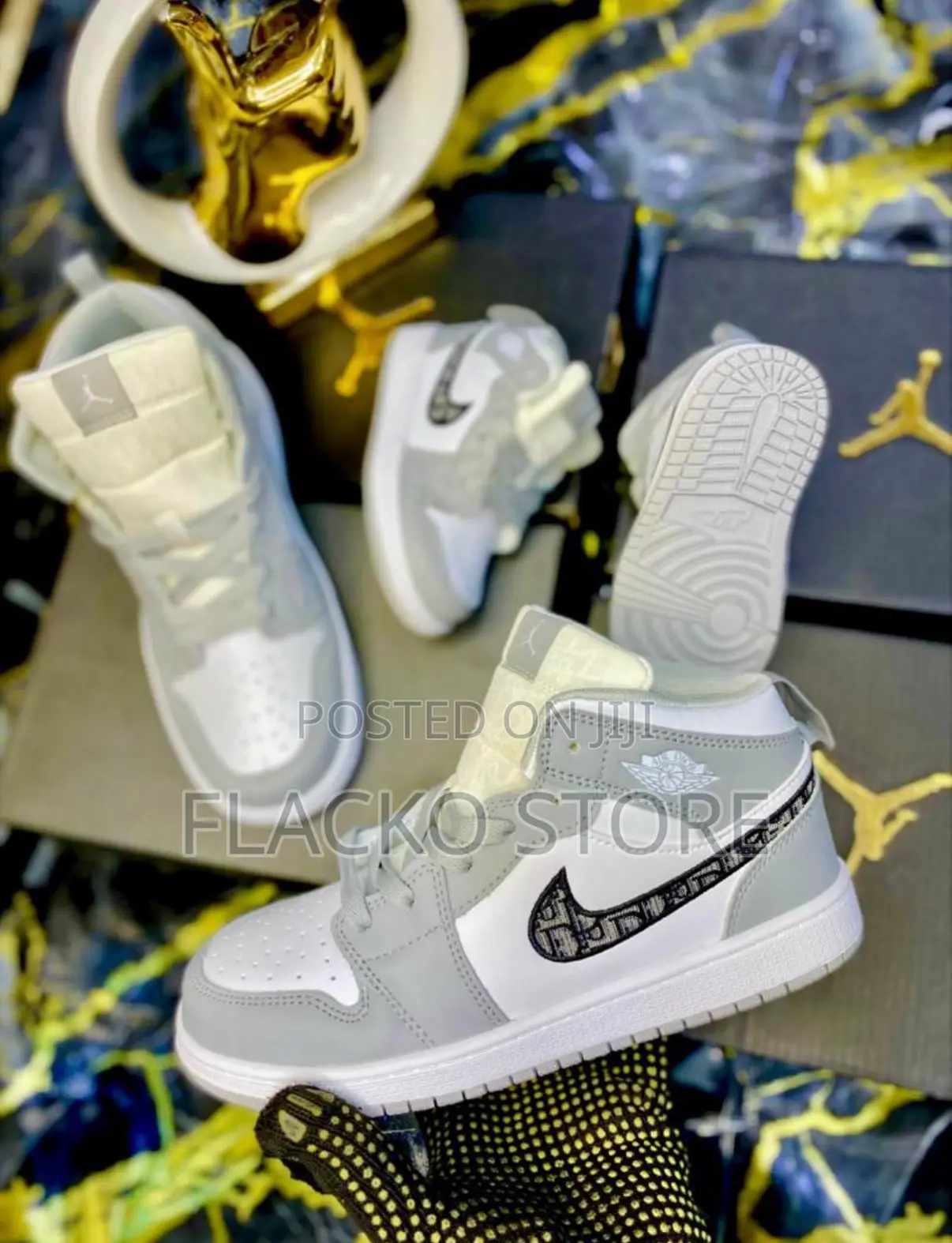 Original Air Jordan 1 Retro Mid Sneakers For Kids