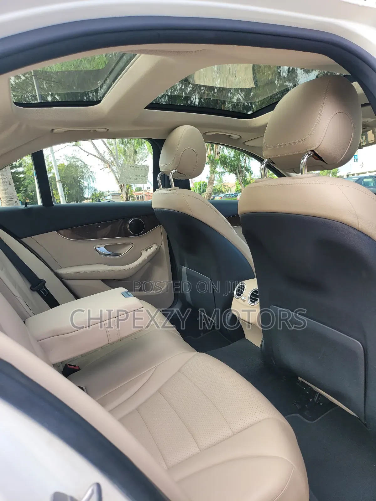 Mercedes-Benz C300 Luxury 4matic Sedan AWD (2.0L 4cyl 7A) 2017 White