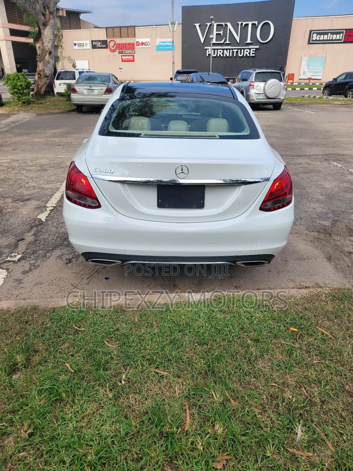 Mercedes-Benz C300 Luxury 4matic Sedan AWD (2.0L 4cyl 7A) 2017 White