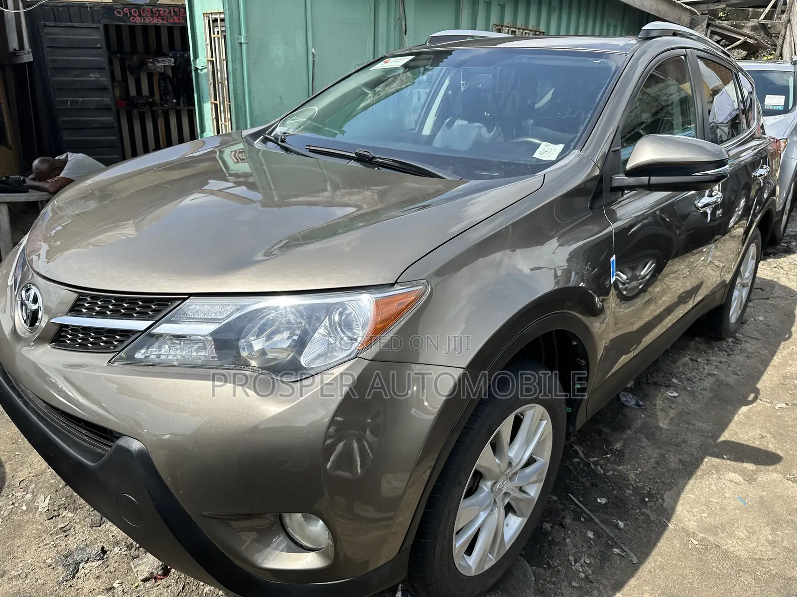 Toyota RAV4 Limited 4dr SUV AWD (2.5L 4cyl 6A) 2015 Gray