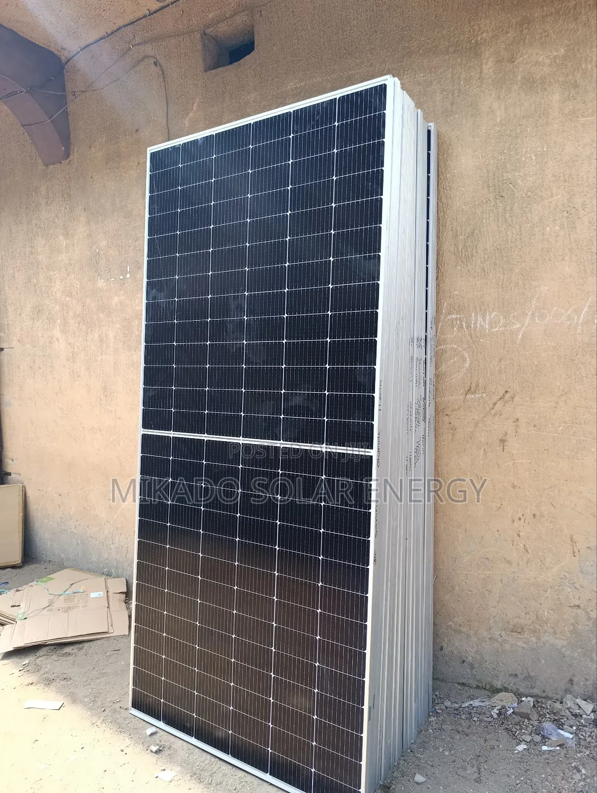 690w Bifacial Grade a Solar Panel