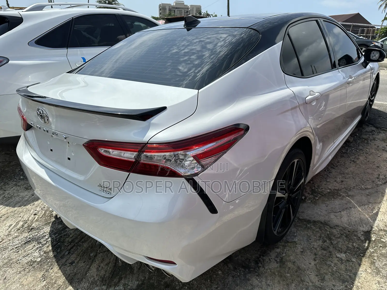 Toyota Camry XSE V6 FWD 2020 White