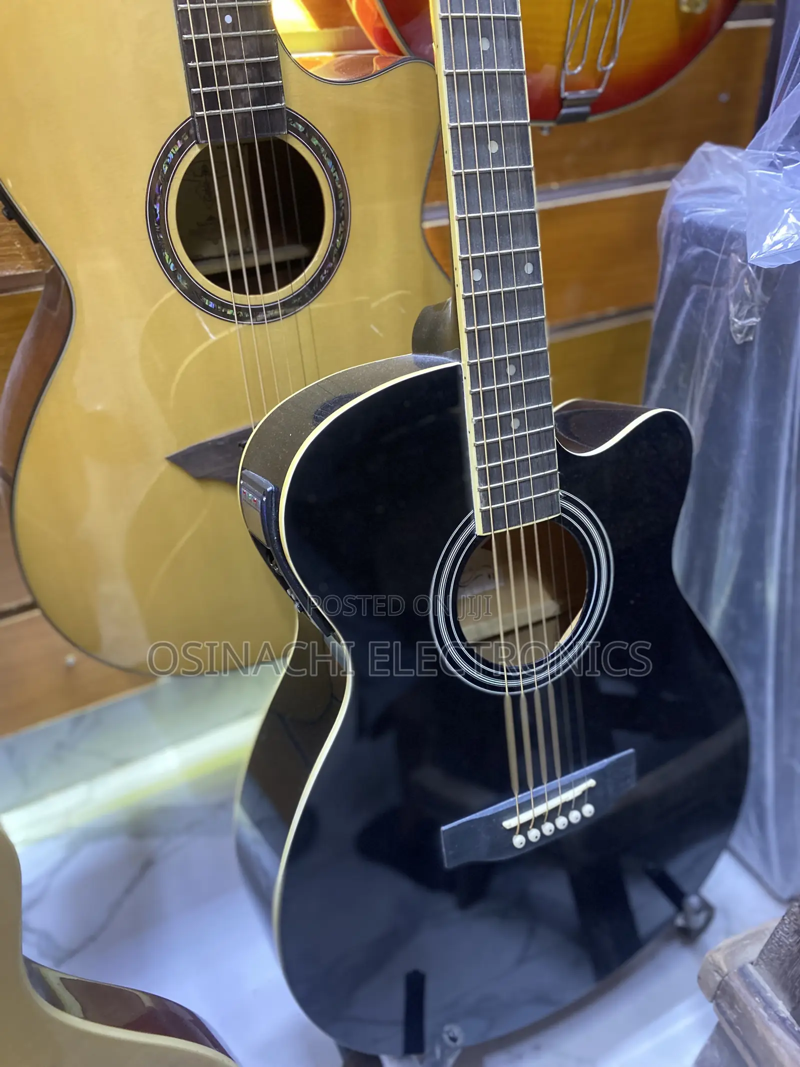 Semi Acoustic Guitar