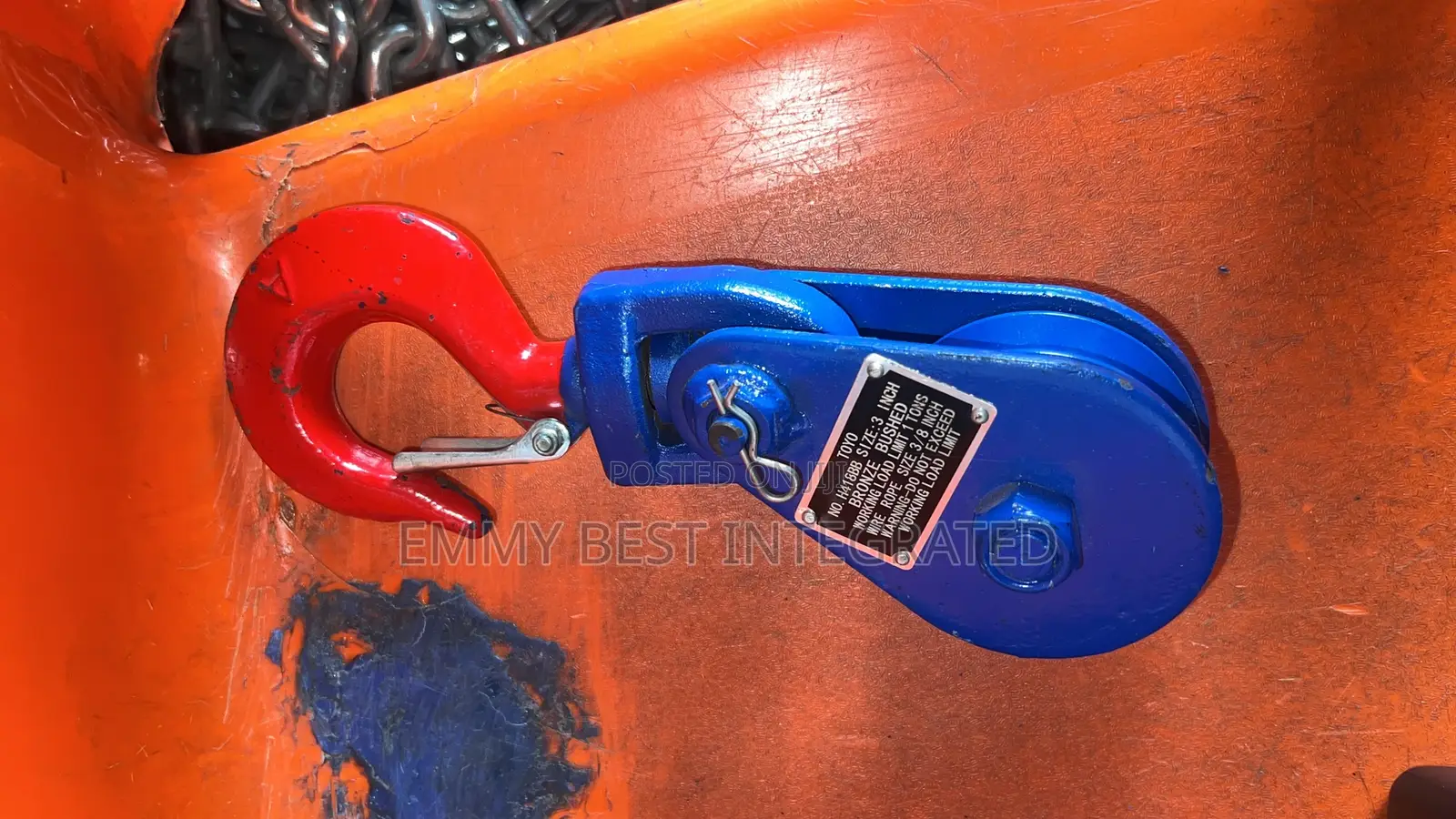 Toho-Branded Snatch Block