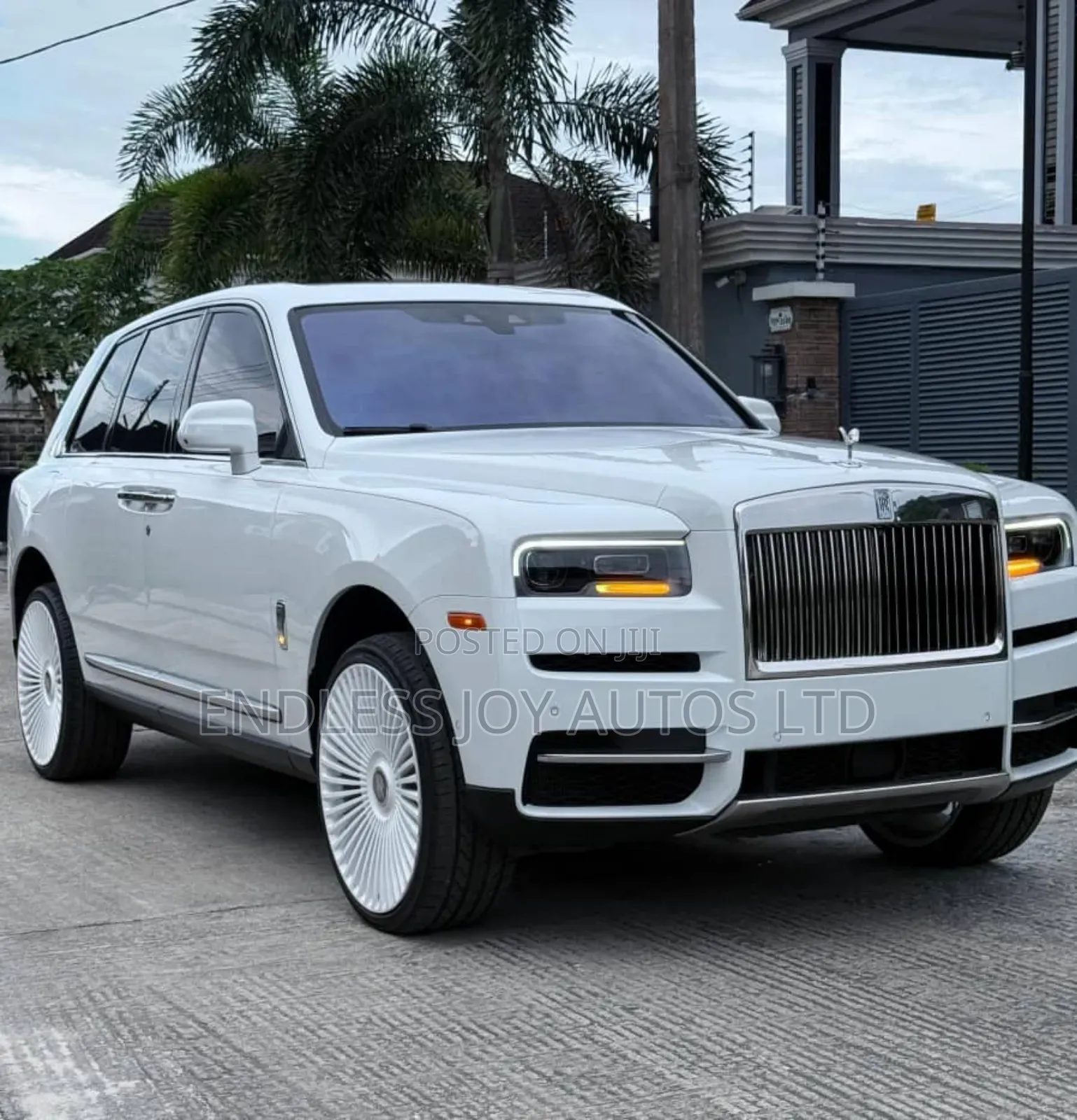 Rolls-Royce Cullinan Base 2021 White