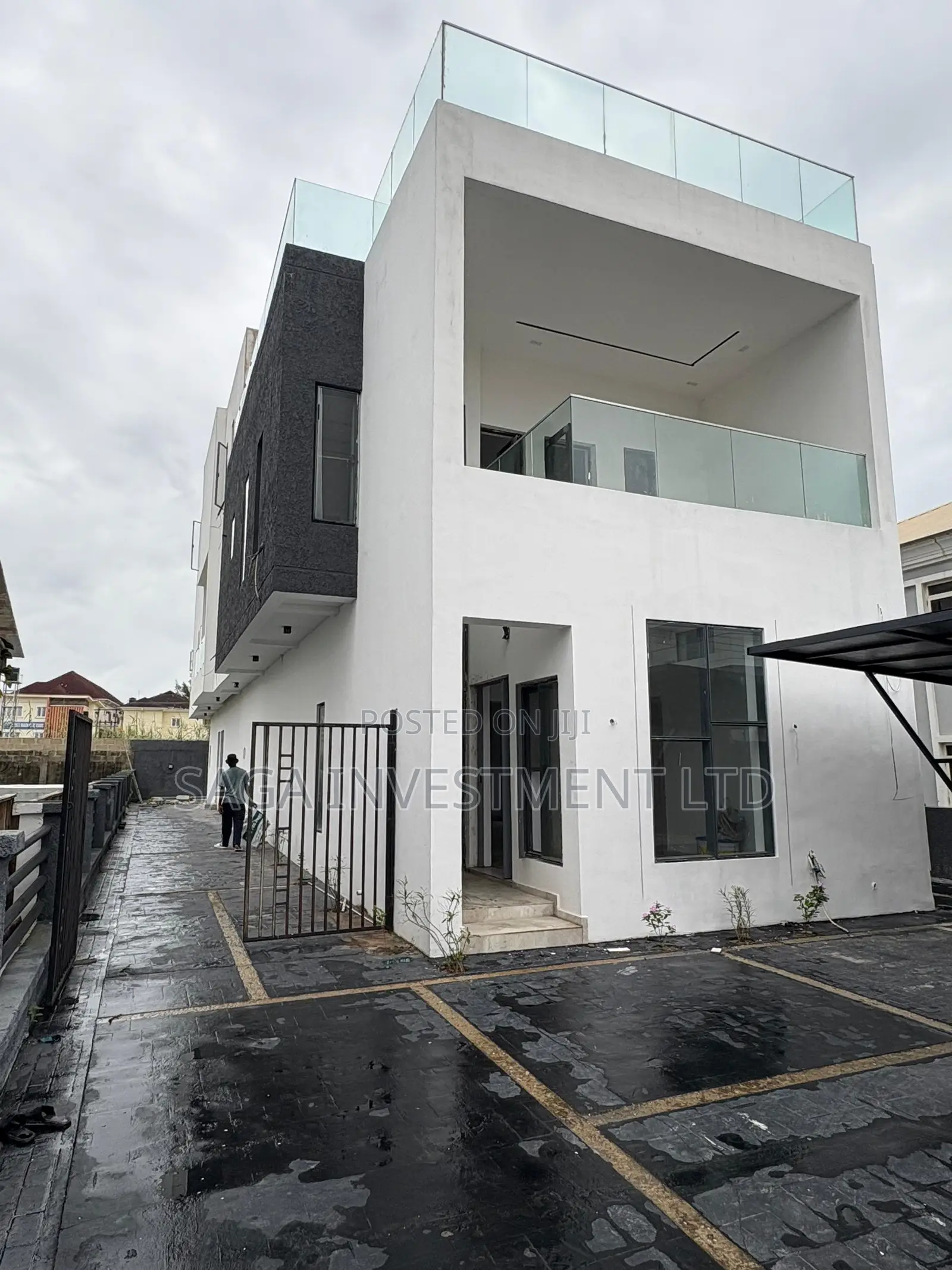 5bdrm Mansion in Victory Park Estate, Osapa london for sale