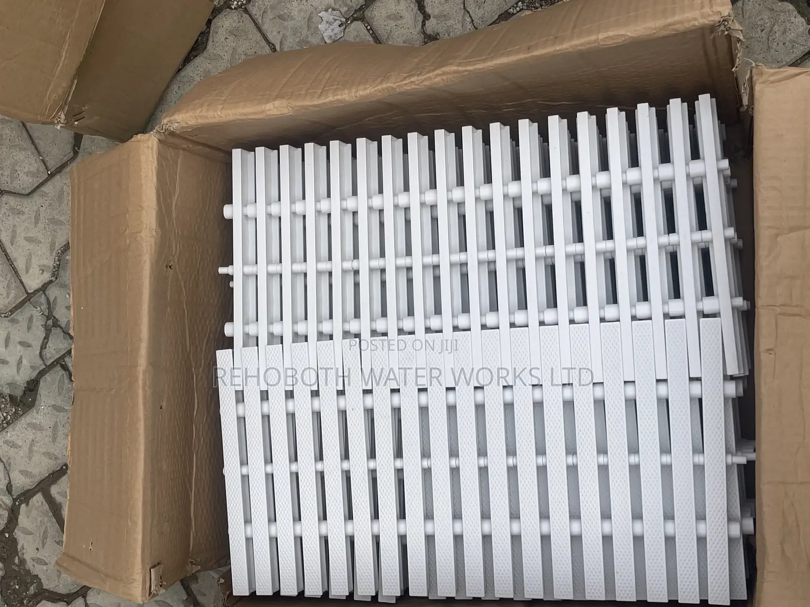 Overflow Grating