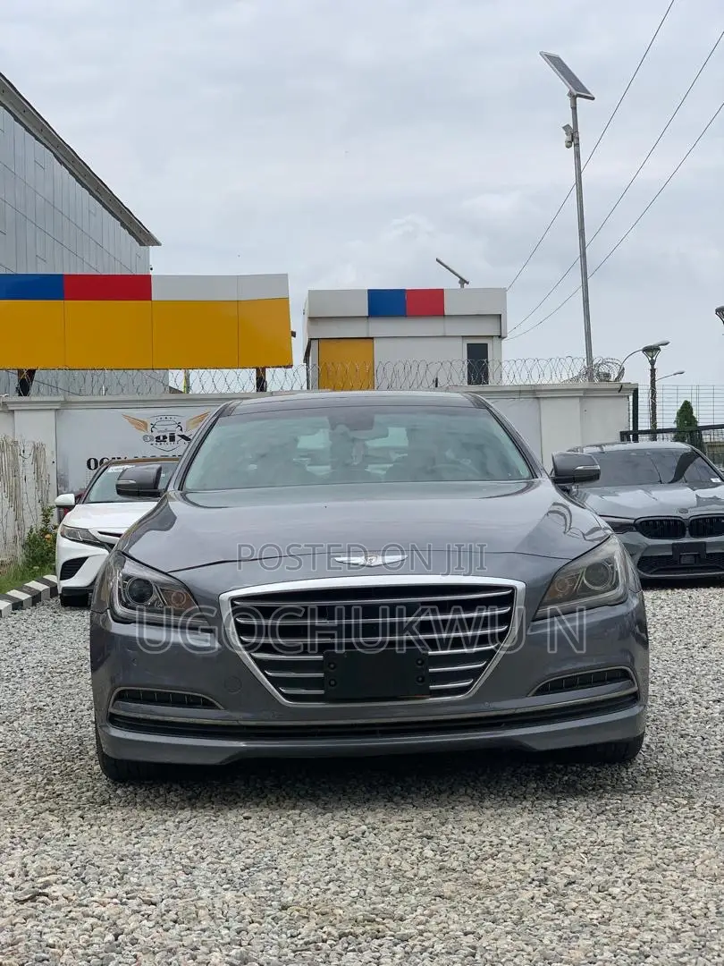 Hyundai Genesis 3.8 4dr Sedan (3.8L 6cyl 8A) 2015 Gray