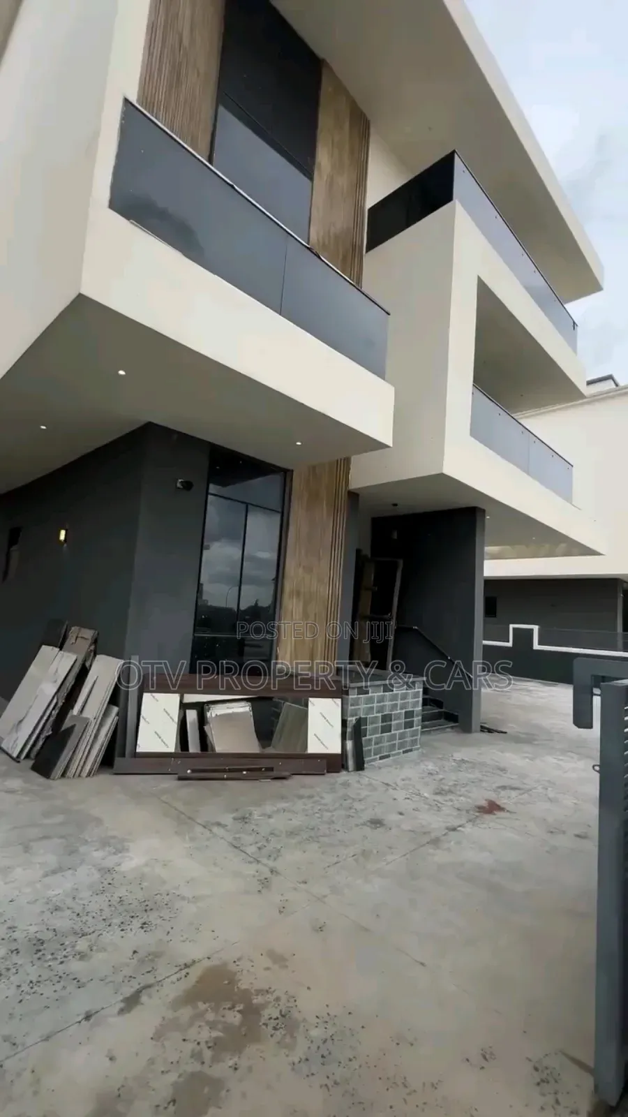 Furnished 6bdrm Duplex in Guzape District for sale