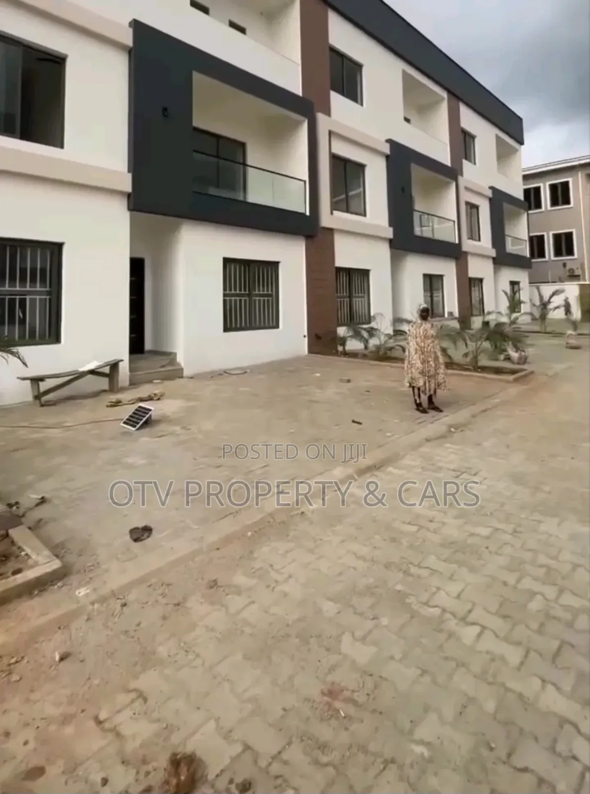Furnished 5bdrm Townhouse/Terrace in Jahi for sale