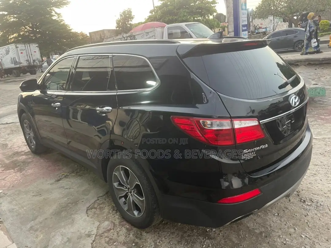 Hyundai Santa Fe SE AWD 2016 Black