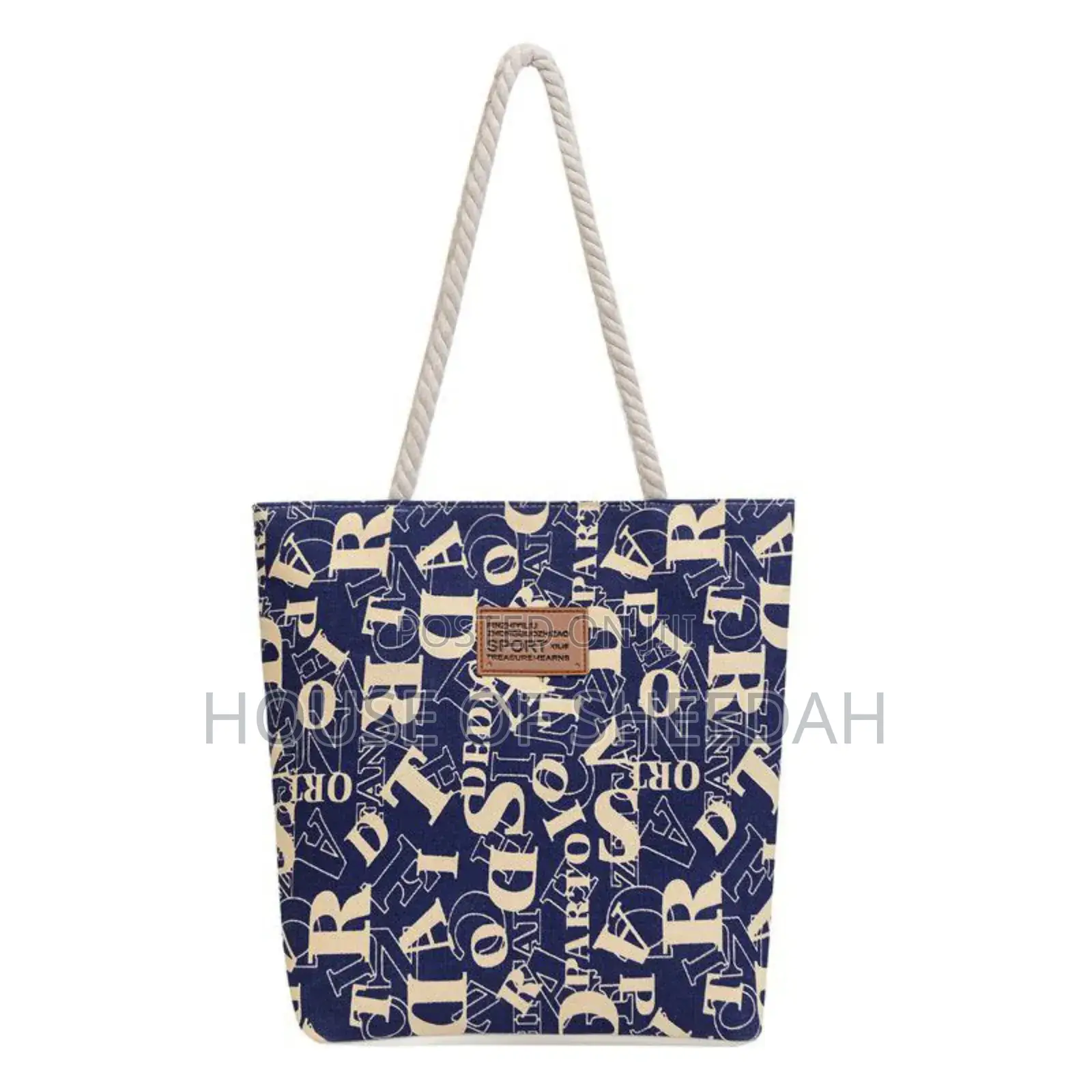 Canvas Tote Bag With Letter Print.