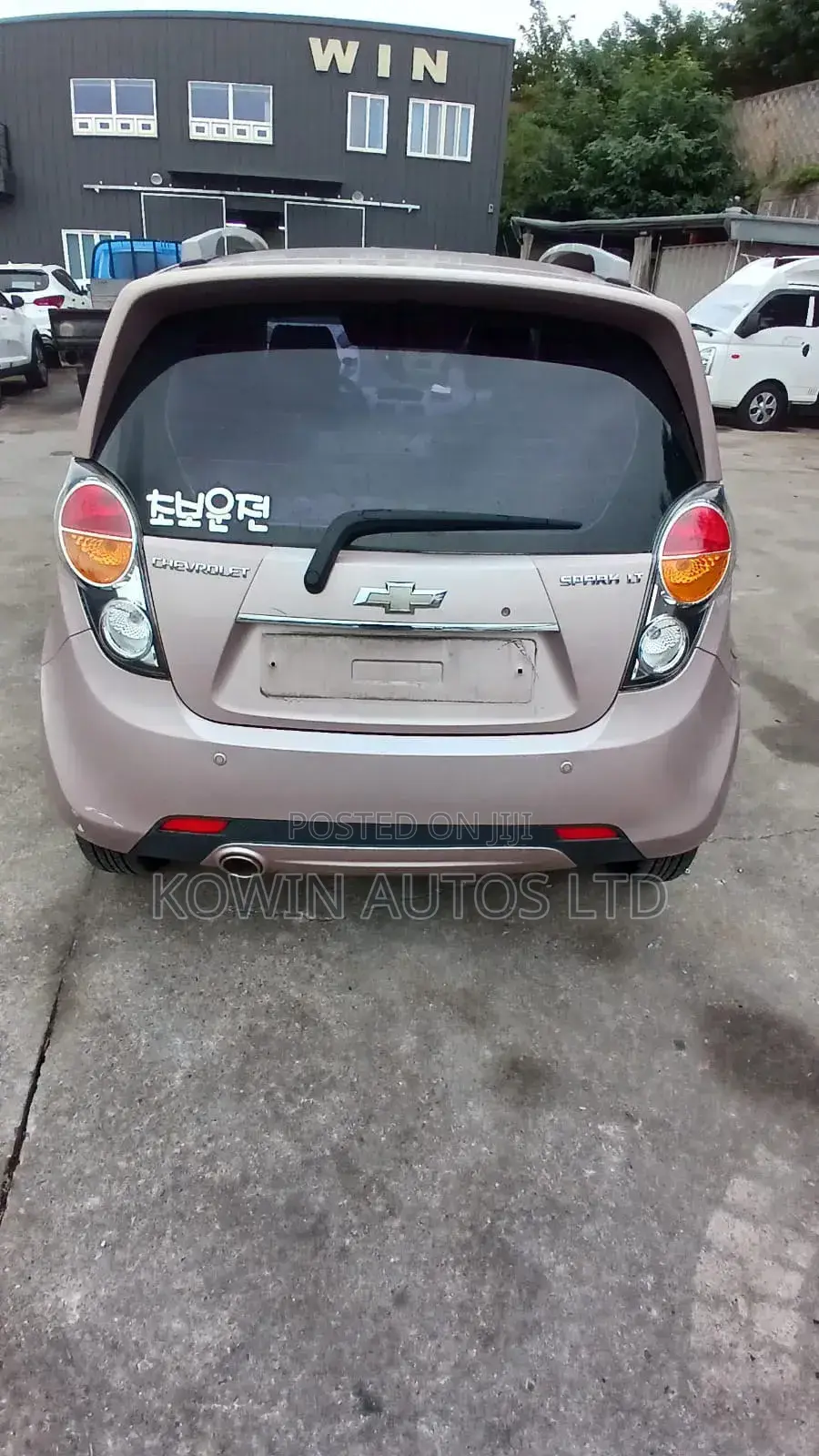 Chevrolet Spark 2012 Pink