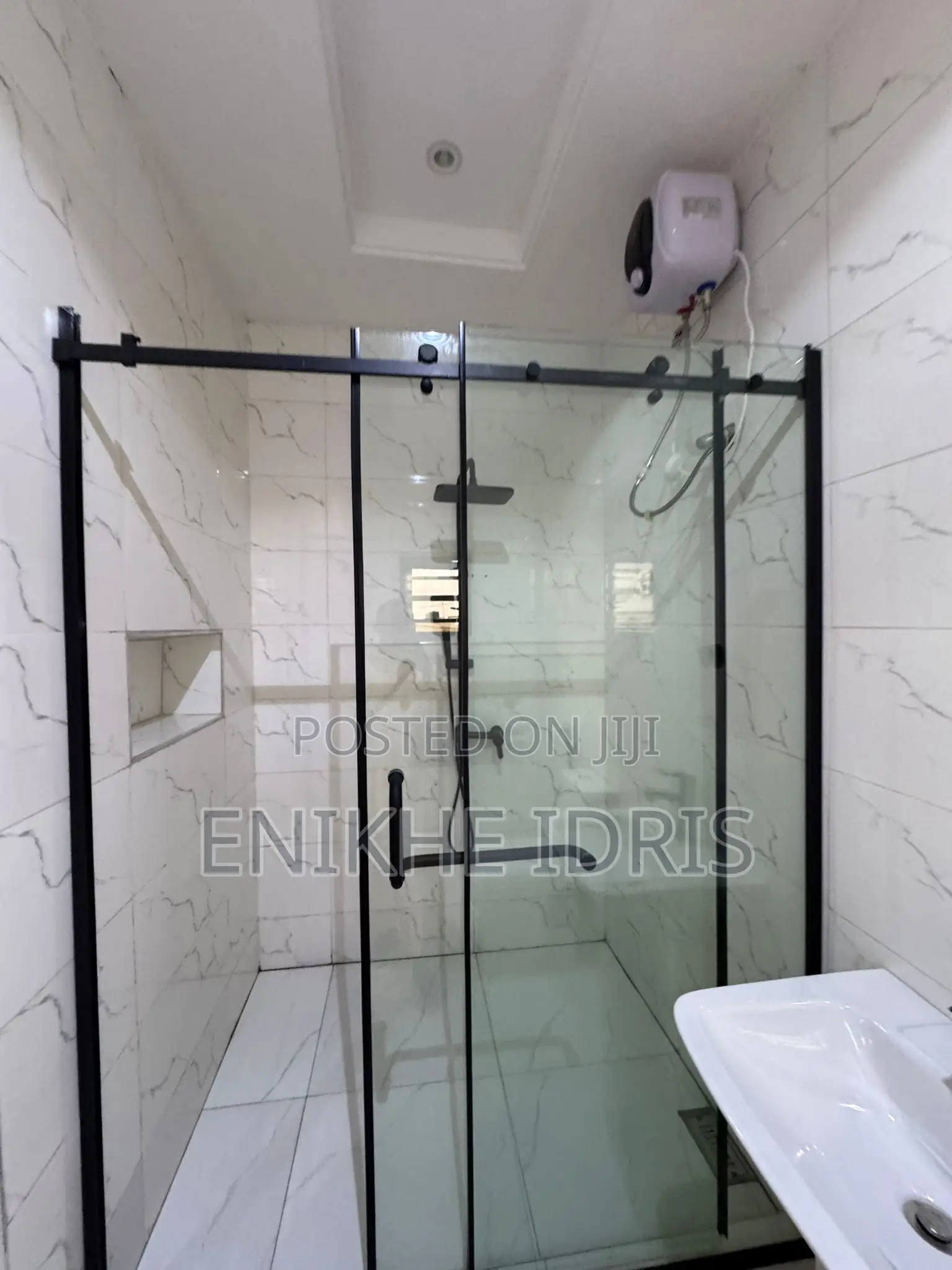 4bdrm Duplex in Lugbe District for sale