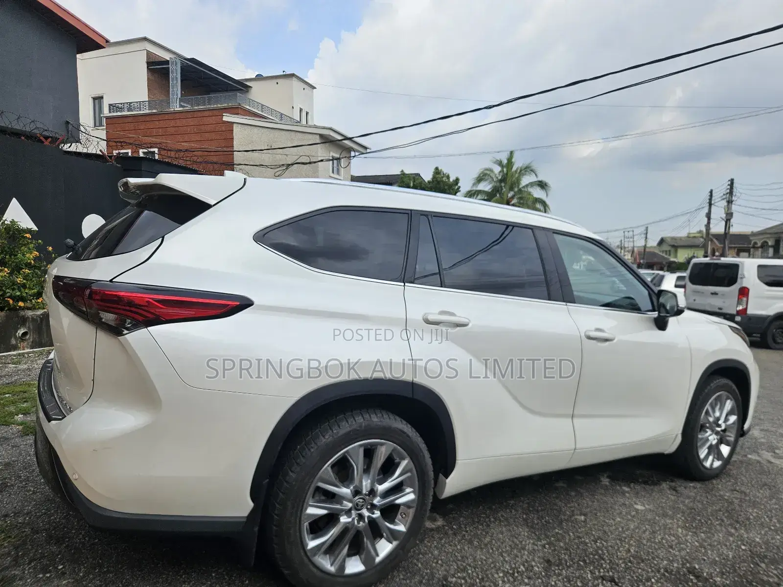 Toyota Highlander Limited AWD 2020 Off white