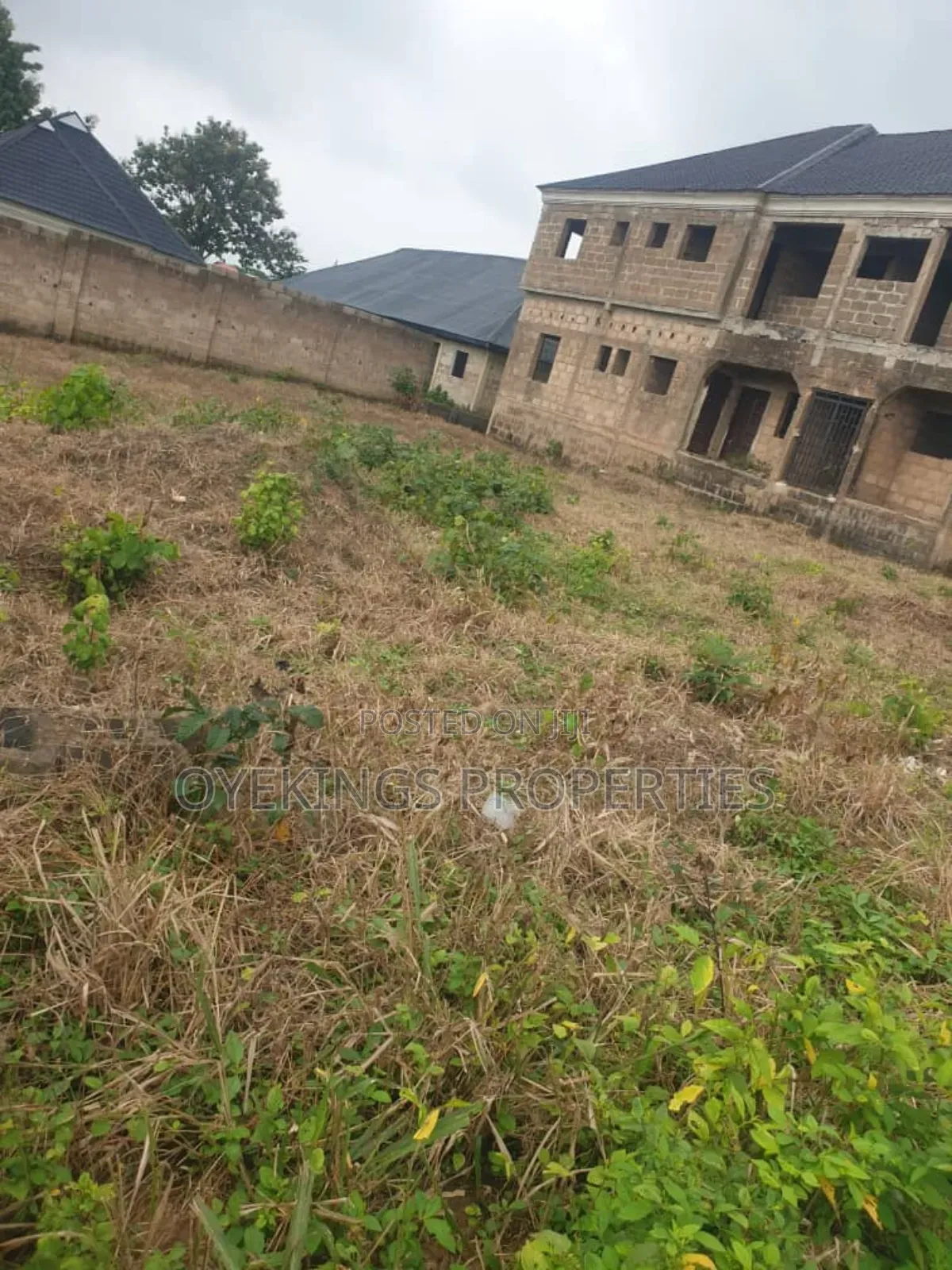 2bdrm Block of Flats in Oloola, Akala Express for sale