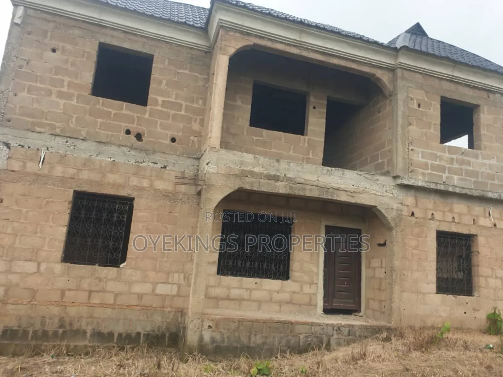 2bdrm Block of Flats in Oloola, Akala Express for sale