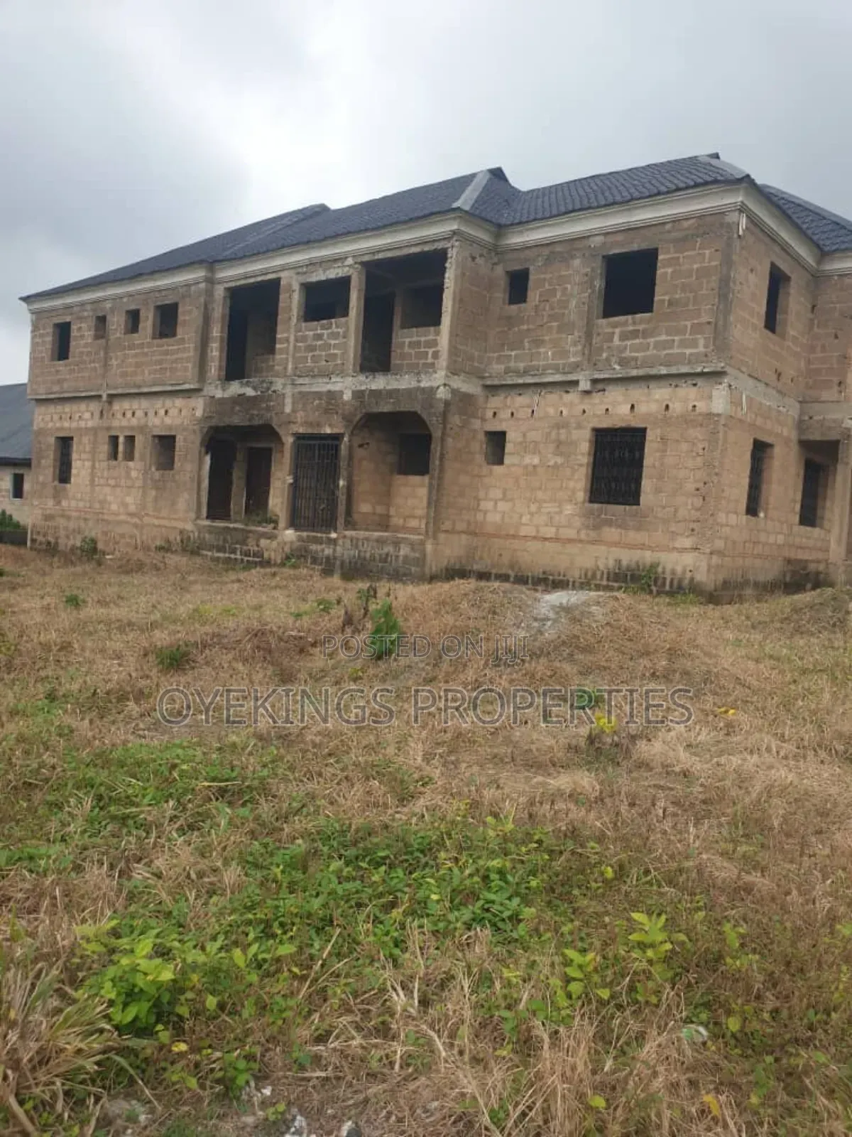 2bdrm Block of Flats in Oloola, Akala Express for sale