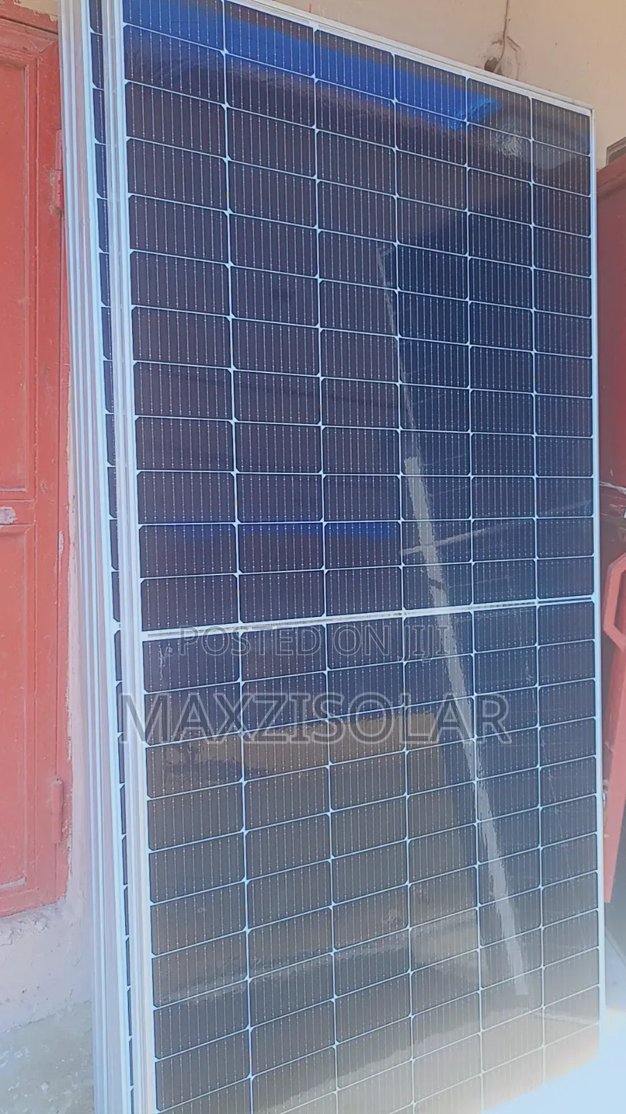 530 Watts Brand Jinko Panels