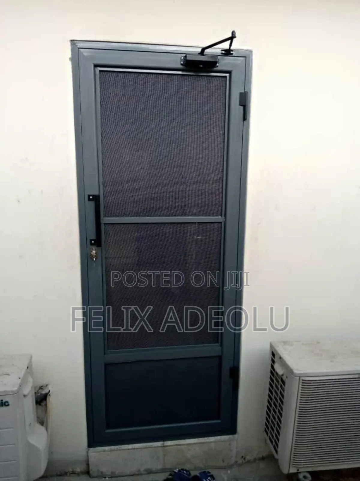 Toilet Doors With Alucobond And Thick Profile