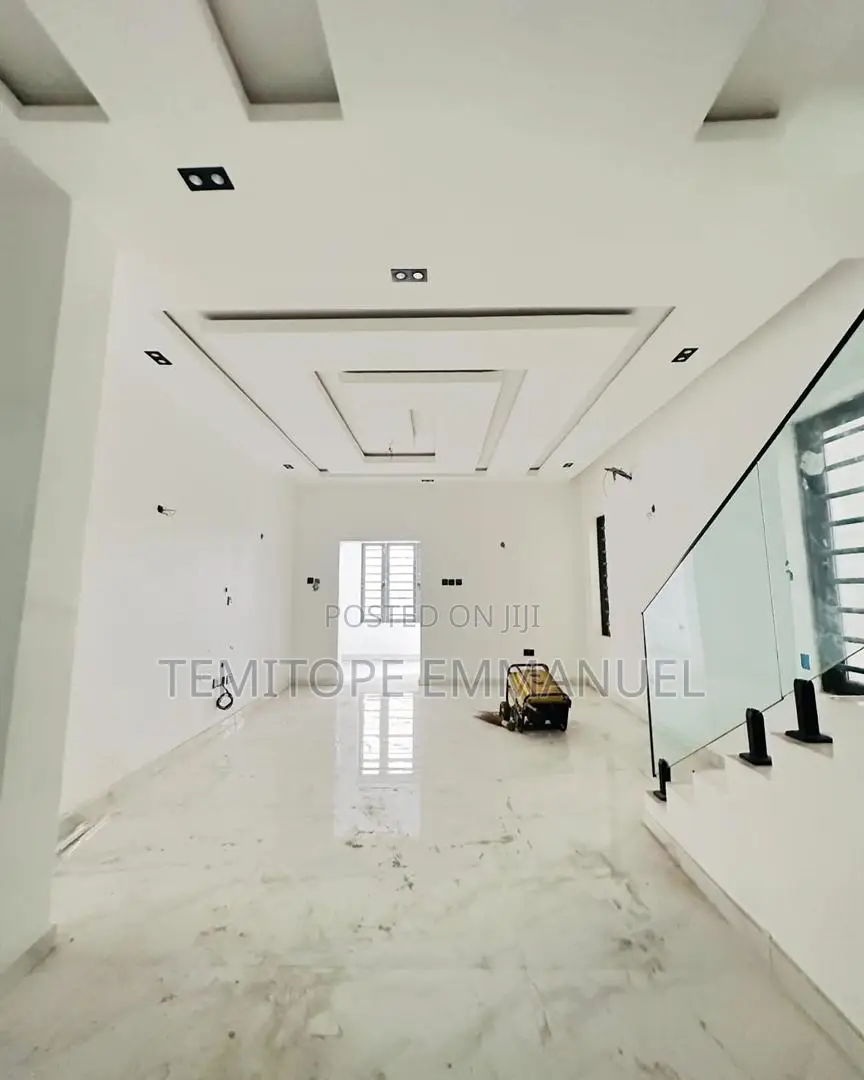 Furnished 4bdrm Duplex in Magodo Phase 1 for sale