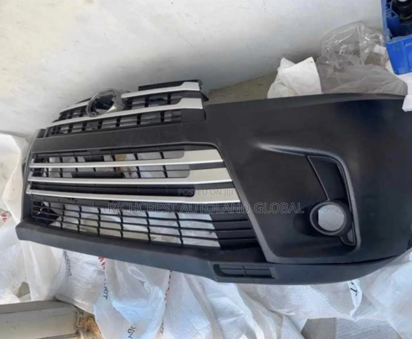 Toyota Highlander 2018 Front Bumper Grille