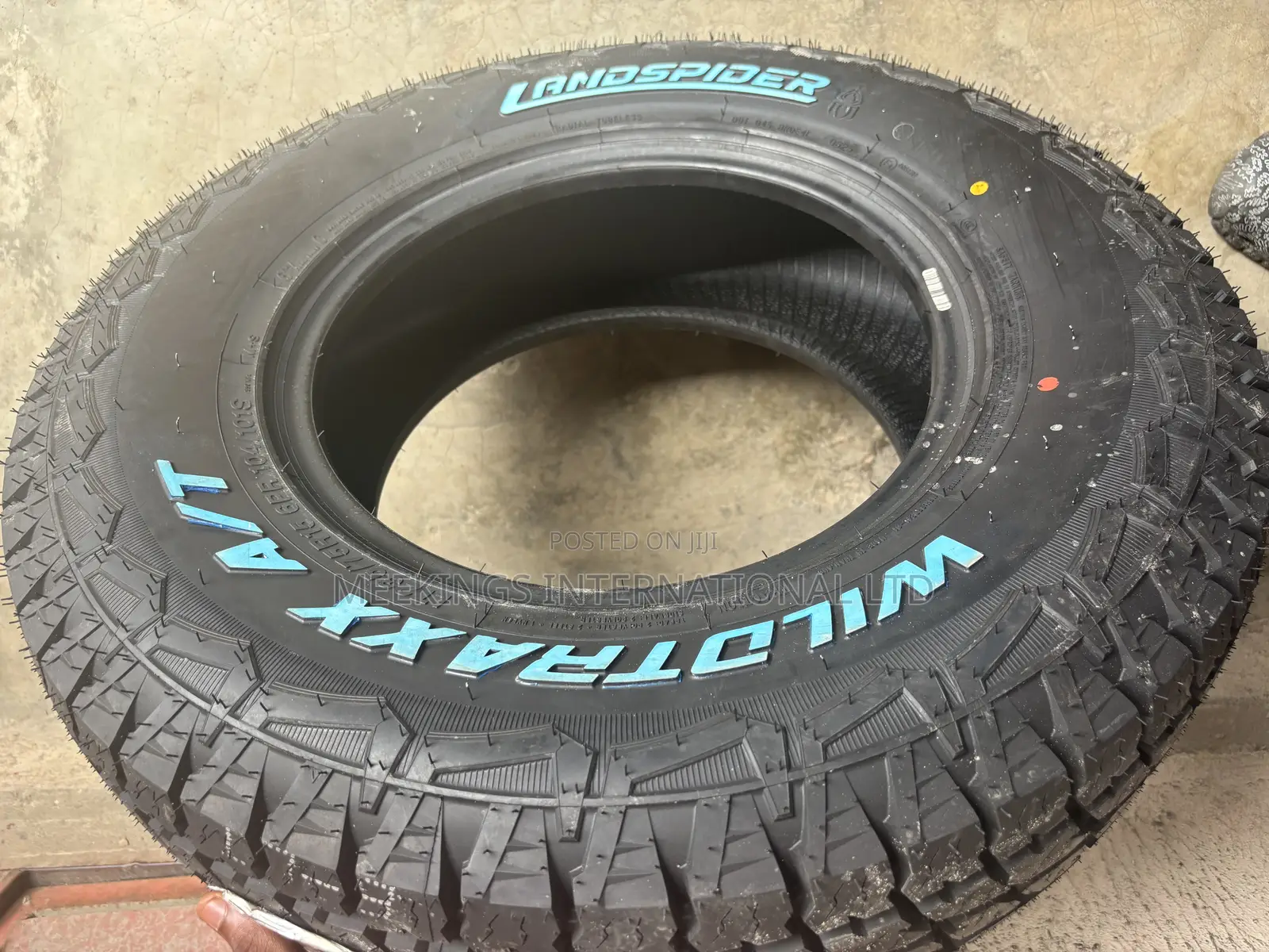 Thailand Made 235/75r15 Landspider Tyre for Light Truck Vehicles