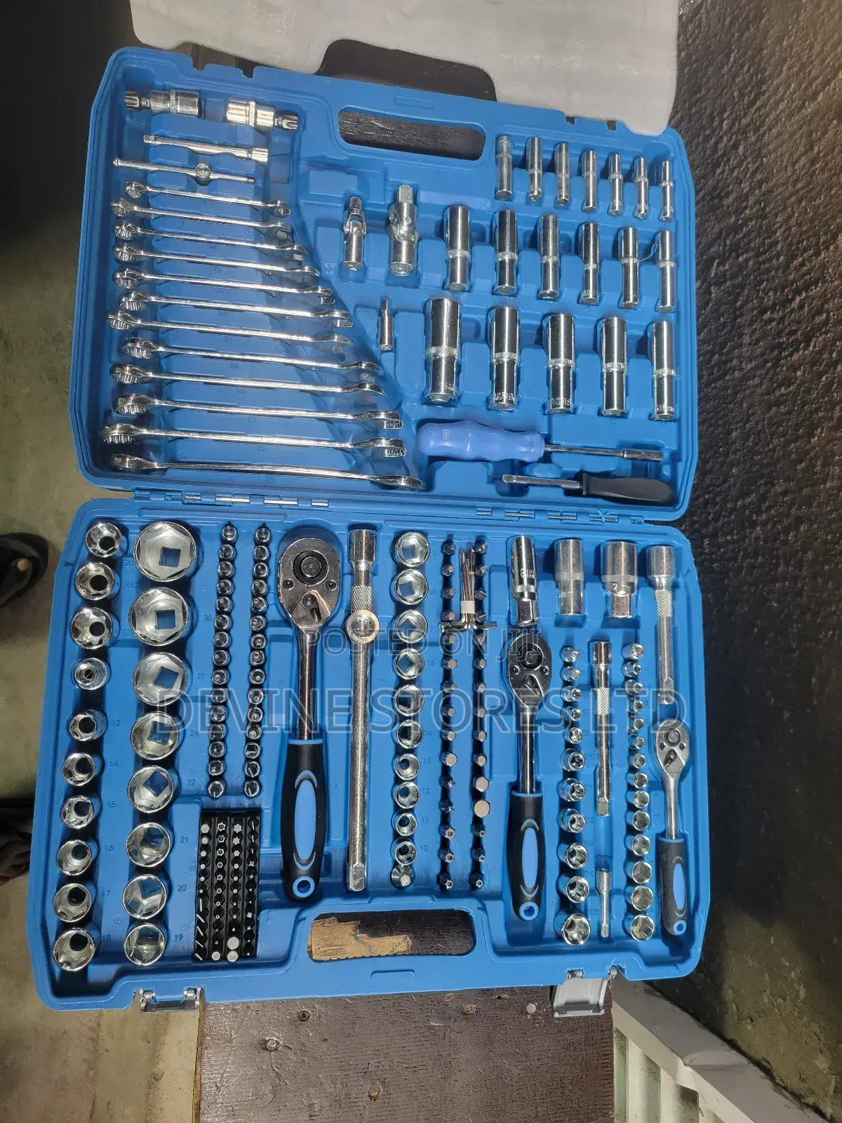 216pcs Engineering and Mechanic Tools Box