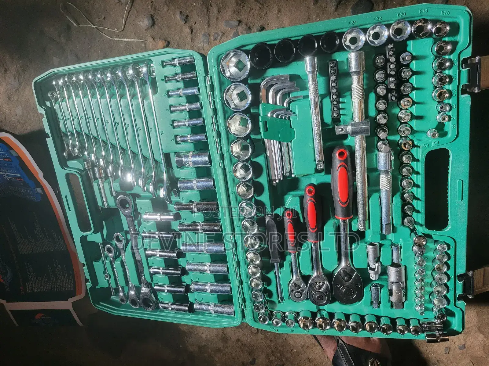 151pcs Engineering and Mechanic Tools Box