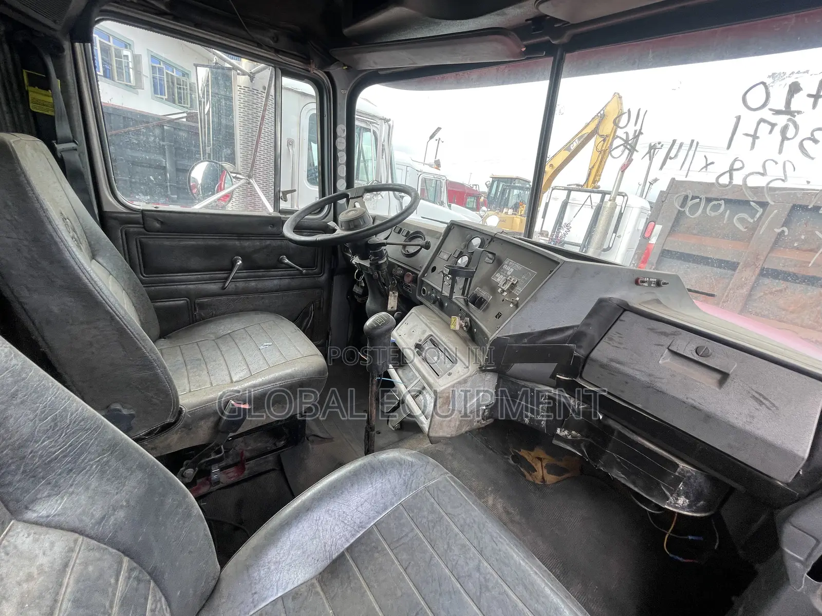 Mack Dump Trucks